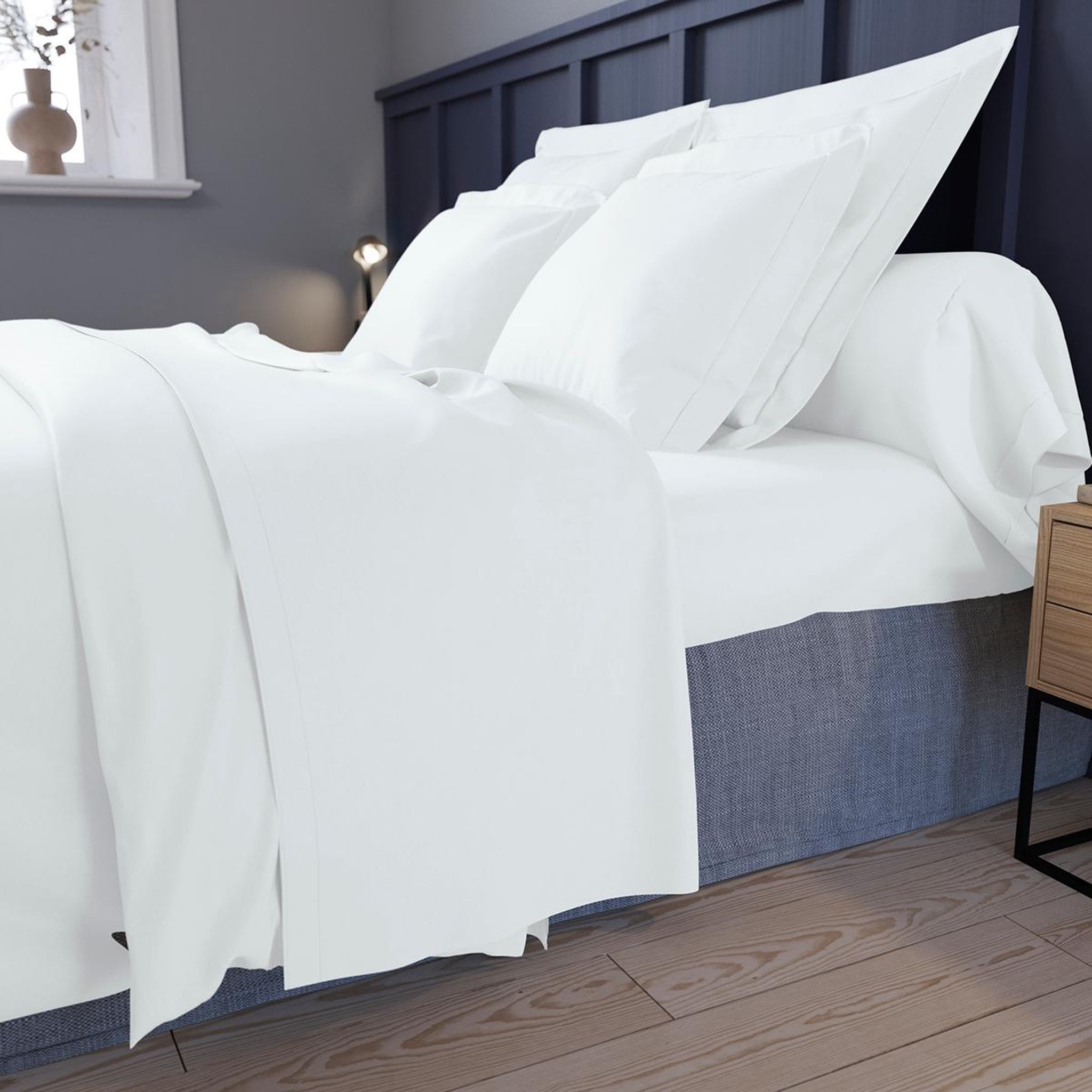 Voir la diapositive 2 : DODO Taie de traversin harmonie satin de coton coloris blanc