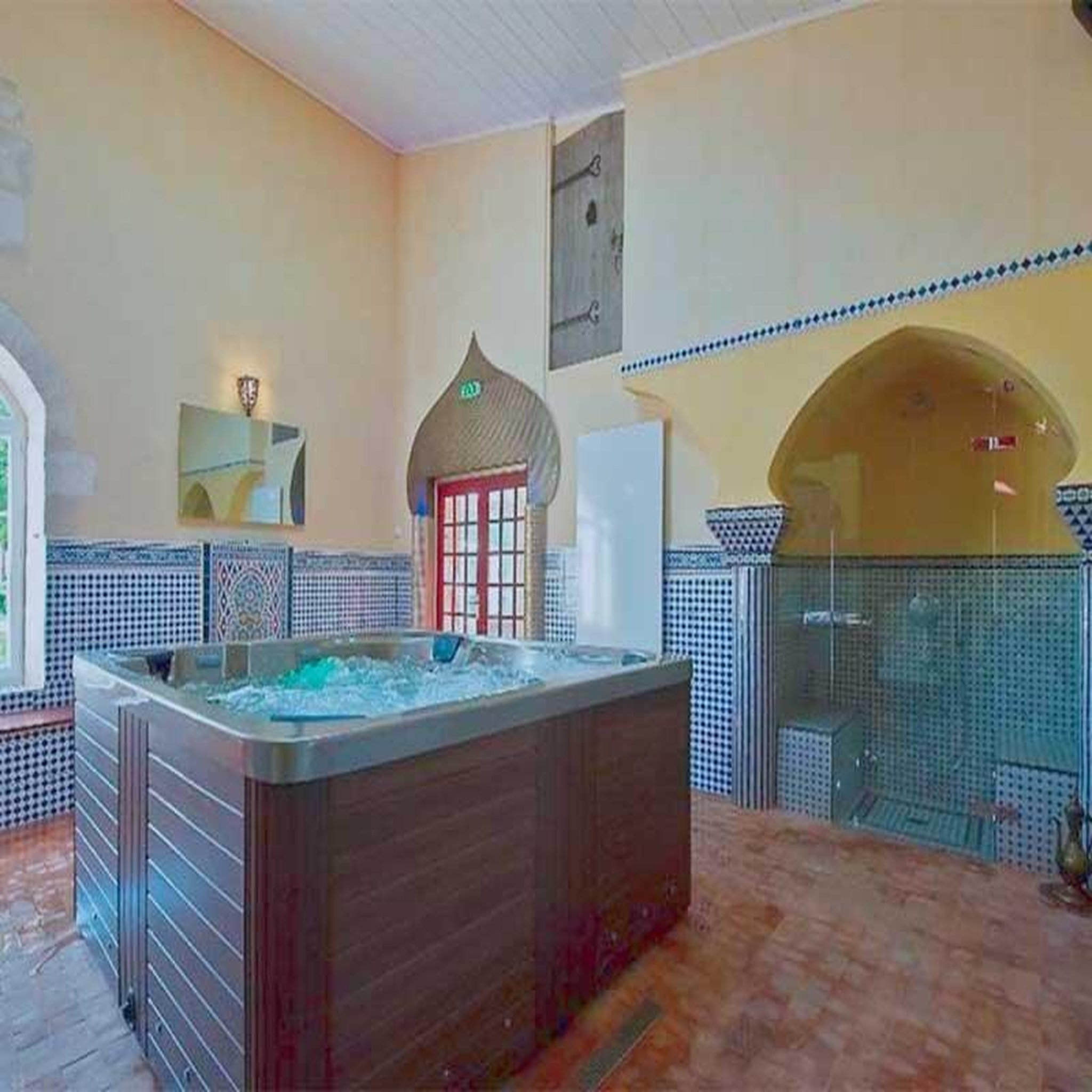 Voir la diapositive 5 : Smartbox 1 nuit en château avec spa et dîner près de bordeaux - coffret cadeau séjour
