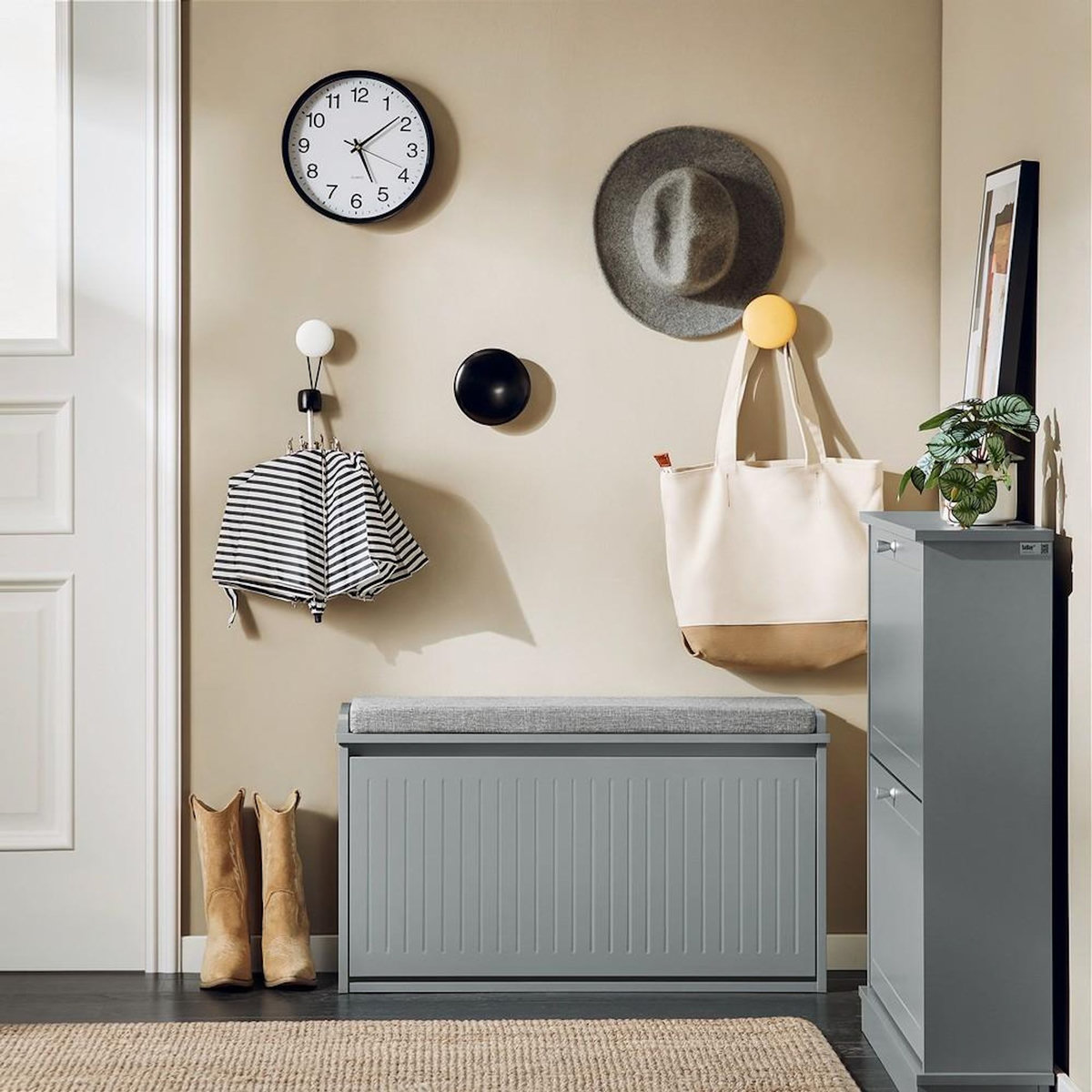 SOBUY SoBuy - Banc de rangement à chaussures avec une porte - Moderne - FSR98-L