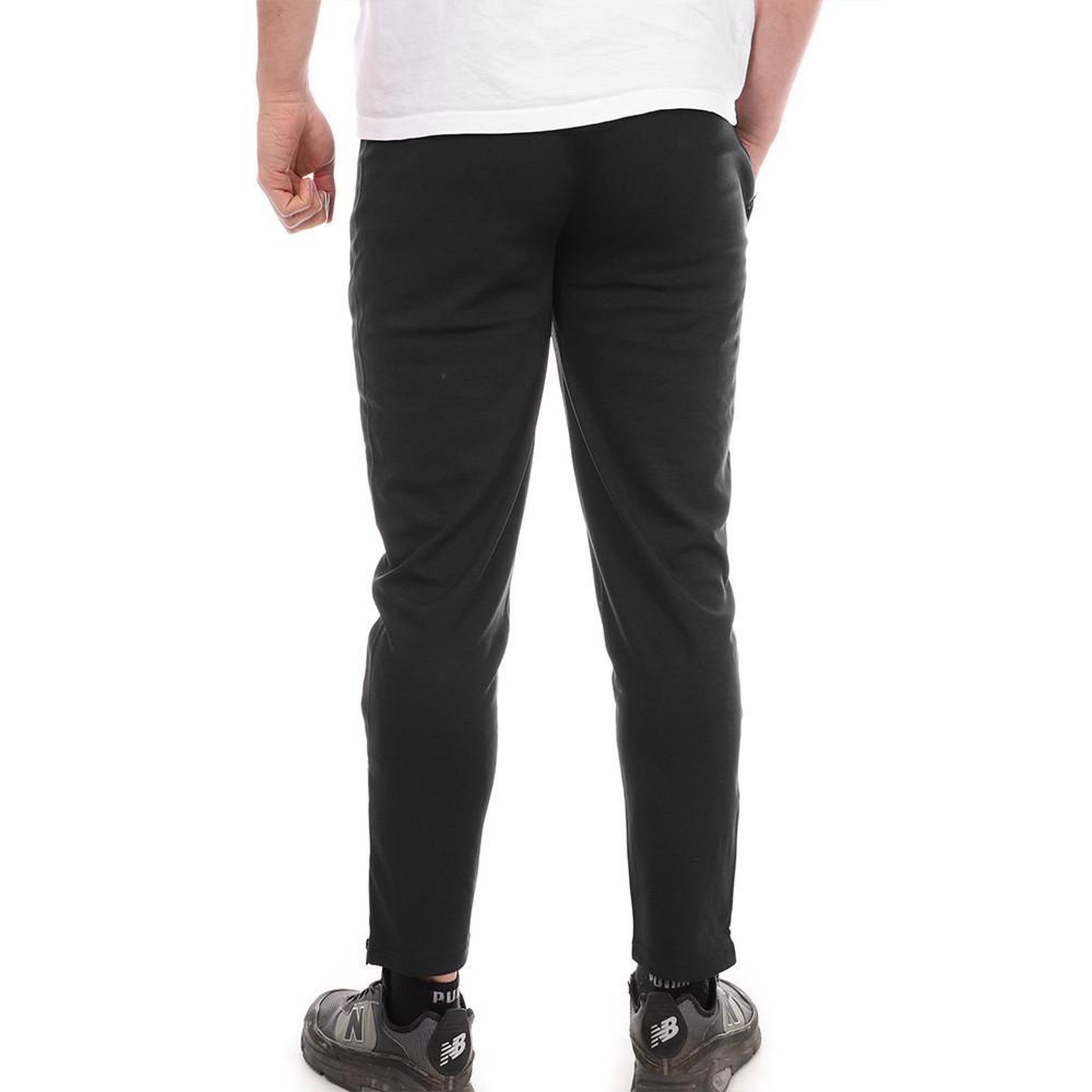 Voir la diapositive 2 : UMBRO Jogging noir homme umbro core pro
