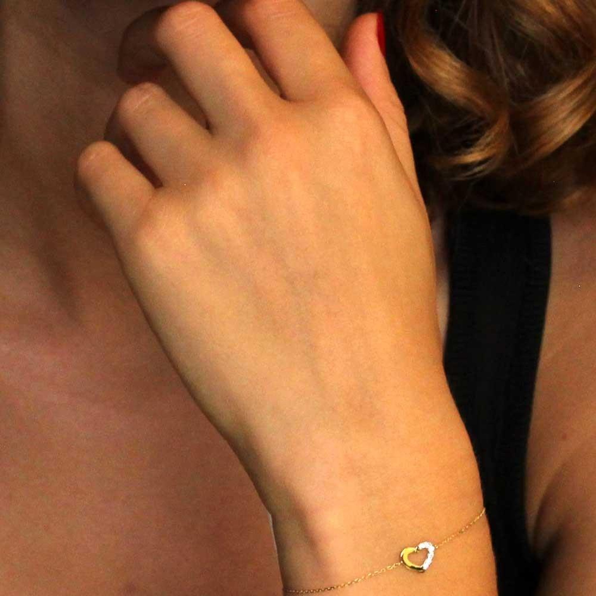 Voir la diapositive 3 : L'ATELIER D'AZUR Bracelet Or Bicolore - Coeur Pavé de Zirconiums