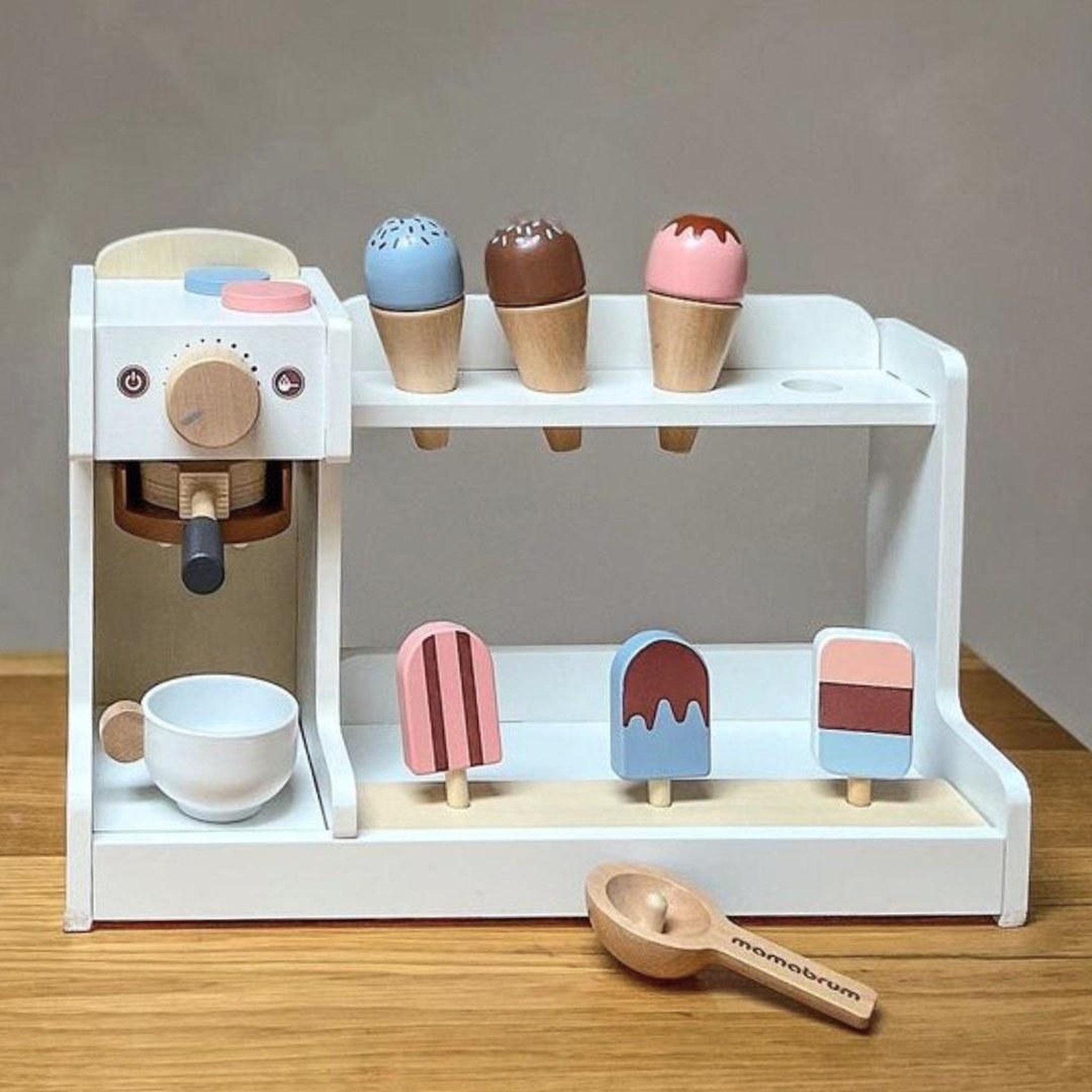 Voir la diapositive 4 : MAMABRUM Marchande Enfant en Bois Glacier et Machine à Café avec Accessoires, dès 3 Ans