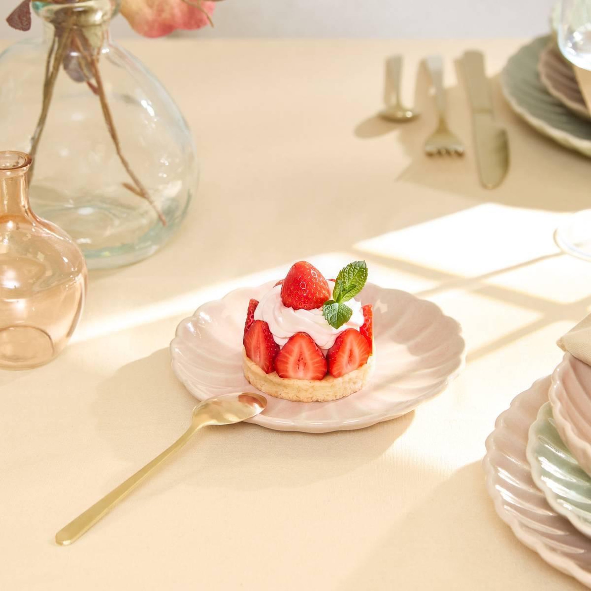 Voir la diapositive 3 : SECRET DE GOURMET Lot de 6 assiettes à pain  romy  15cm rose
