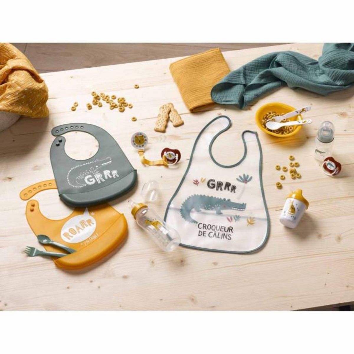 Paris Prix Bavoir Silicone Bébé  Sweet Savane  30cm Moutarde