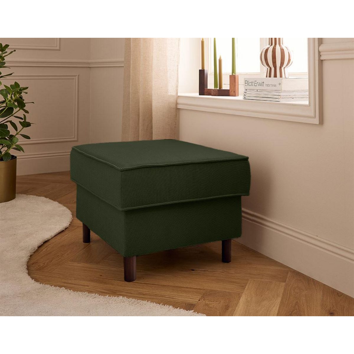 LISA DESIGN Jake - pouf en velours côtelé - pieds bois foncé