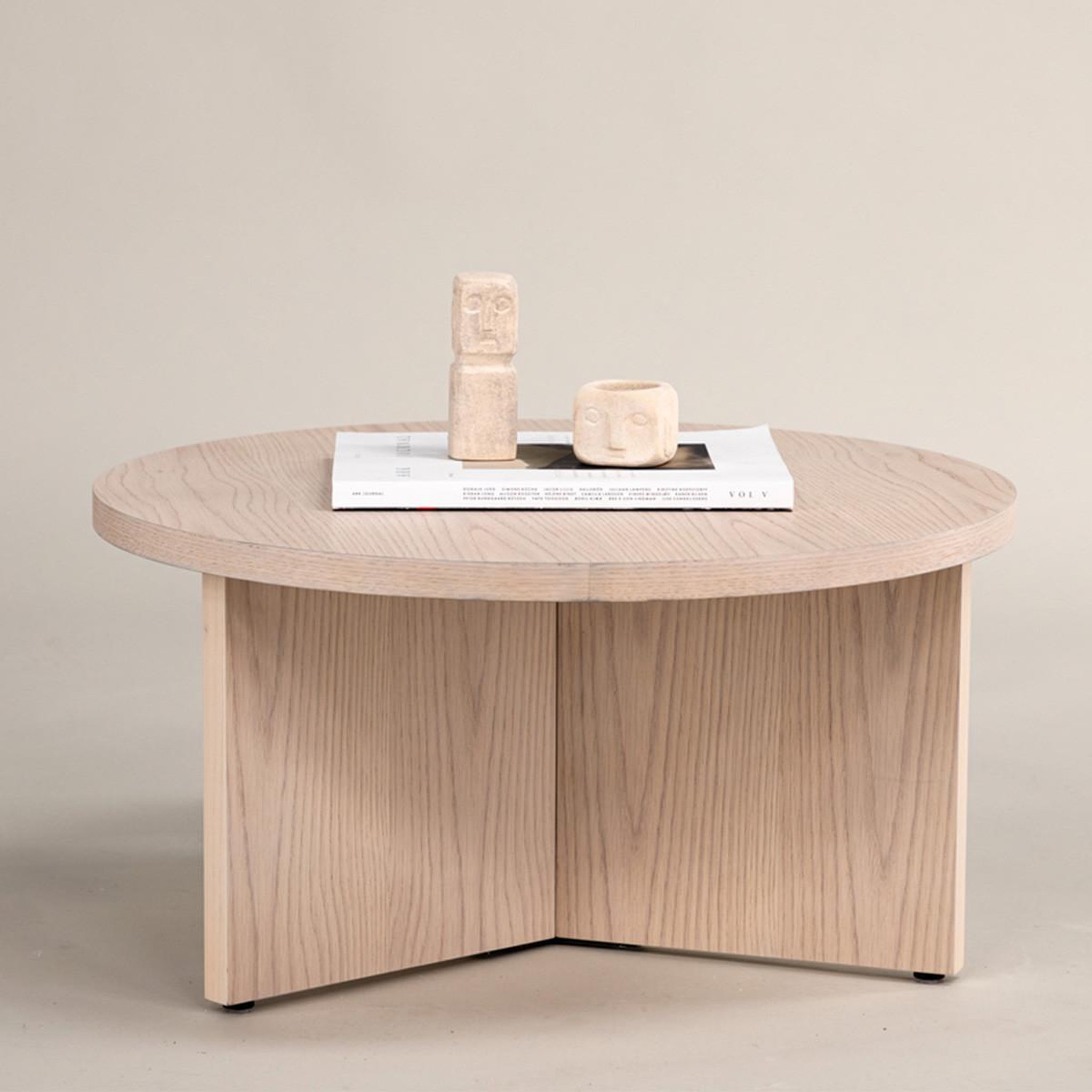 Voir la diapositive 6 : Paris Prix Table basse ronde  salto  85cm naturel