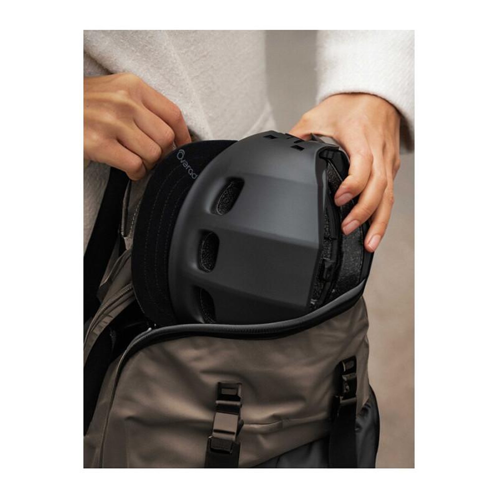 Voir la diapositive 5 : Overade Casque vélo Overade PLIXI SATIN BLACK L XL
