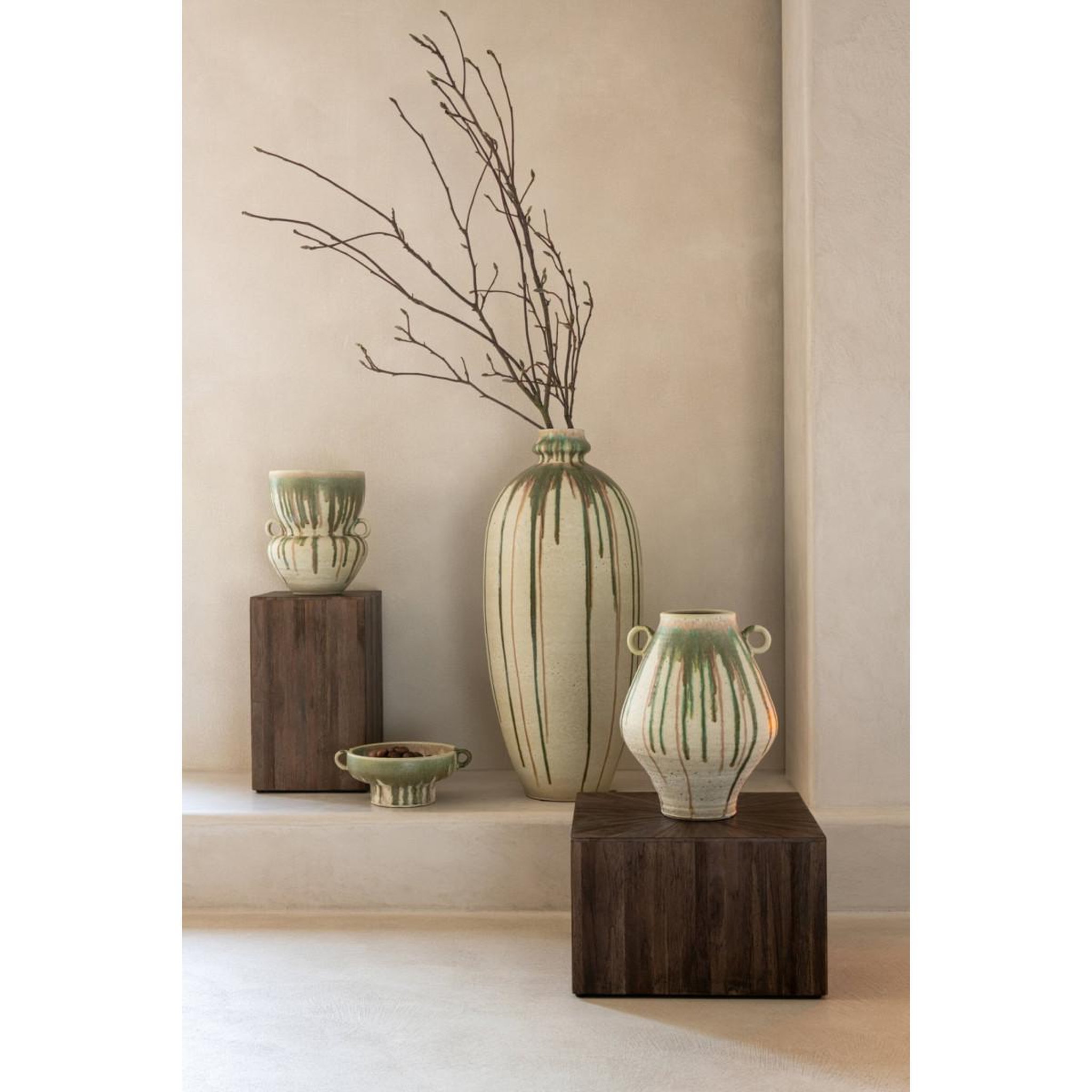 Voir la diapositive 4 : J-LINE Vase en céramique  oliveto  35cm beige & vert