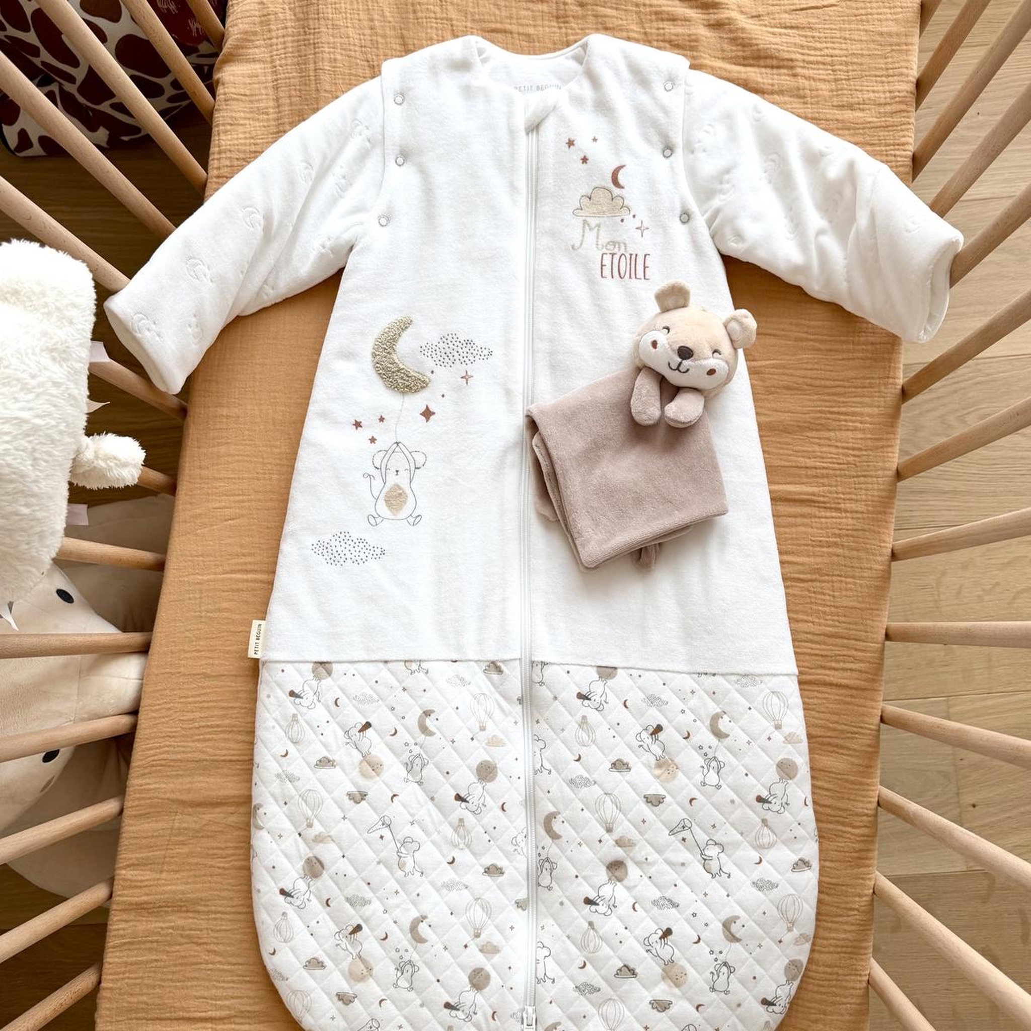 Voir la diapositive 5 : Petit Béguin Gigoteuse d'hiver en velours avec manches amovibles eliah