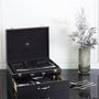 Voir la diapositive 6 : Paris Prix Ménagère 84 Pièces  Coffret Bois  45cm Noir