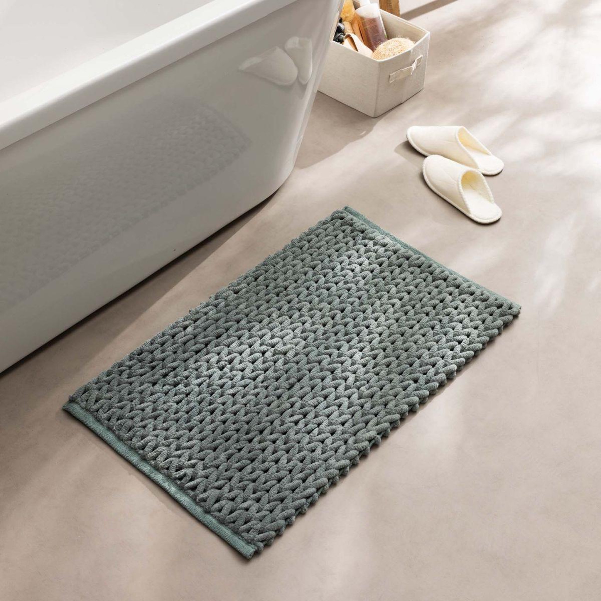 Voir la diapositive 5 : Douceur d'Intérieur Tapis de bain en chenille  ariel  50x80cm vert cèdre