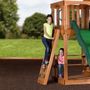 Voir la diapositive 3 : Backyard Discovery Aire de jeux avec toboggan et mur d'escalade - Bois - HILL CREST