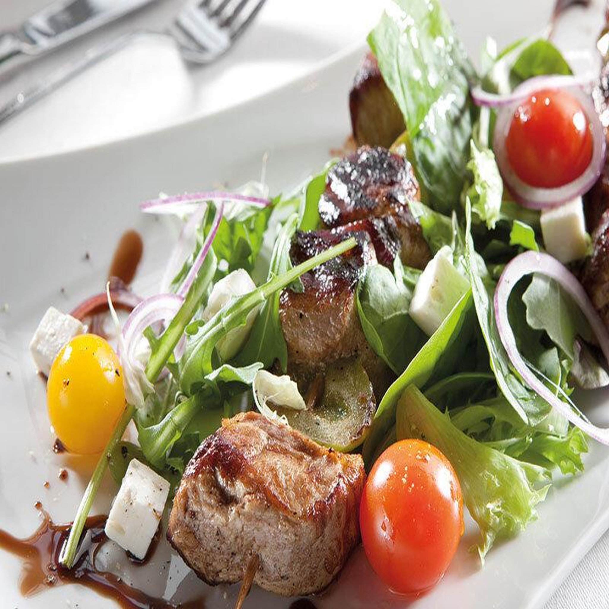 Voir la diapositive 3 : Smartbox Séjour de 2 jours en auberge avec dîner près de clermont-ferrand - coffret cadeau séjour