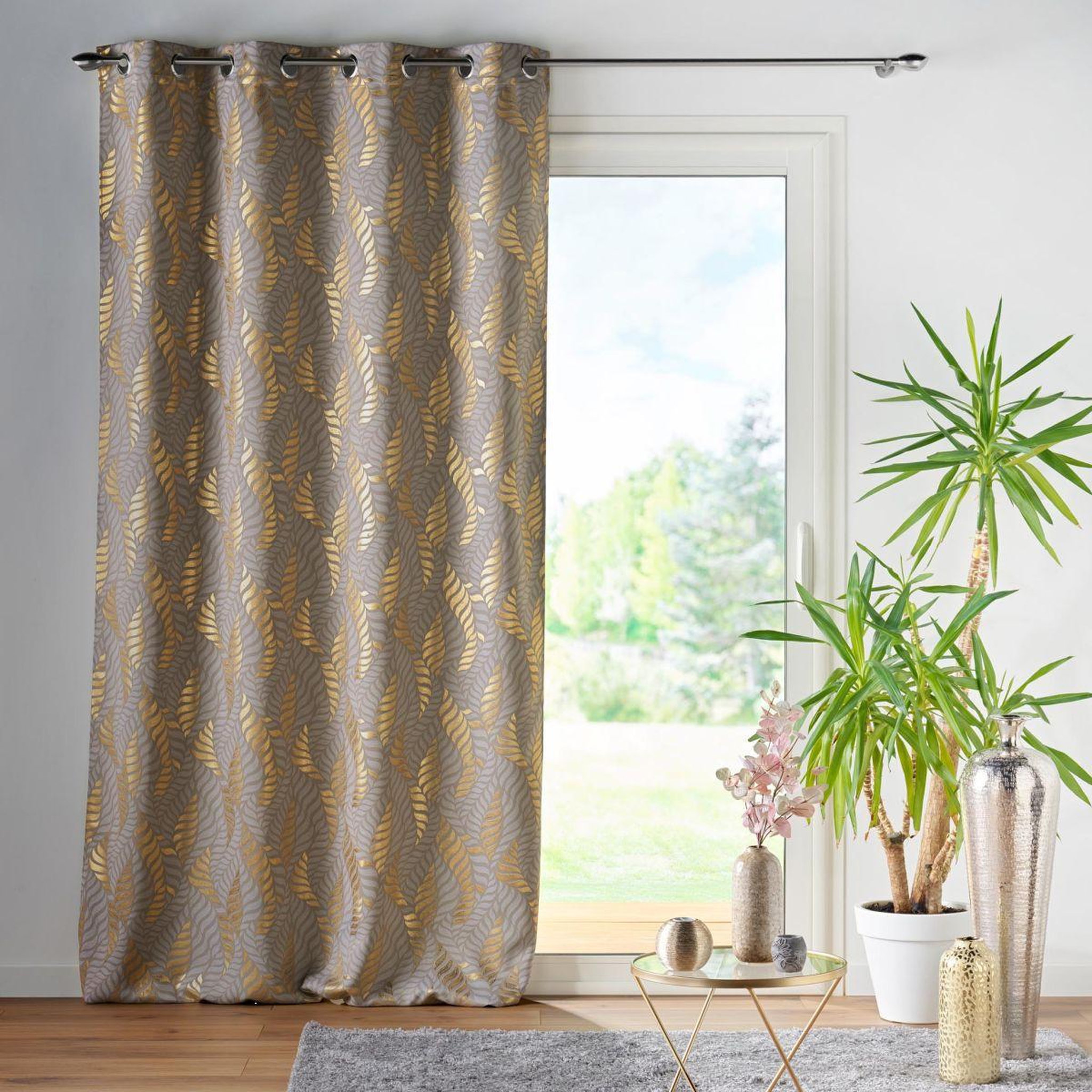 Voir la diapositive 5 : Douceur d'Intérieur Rideau Occultant à Œillets  Lyra  140x260cm Taupe