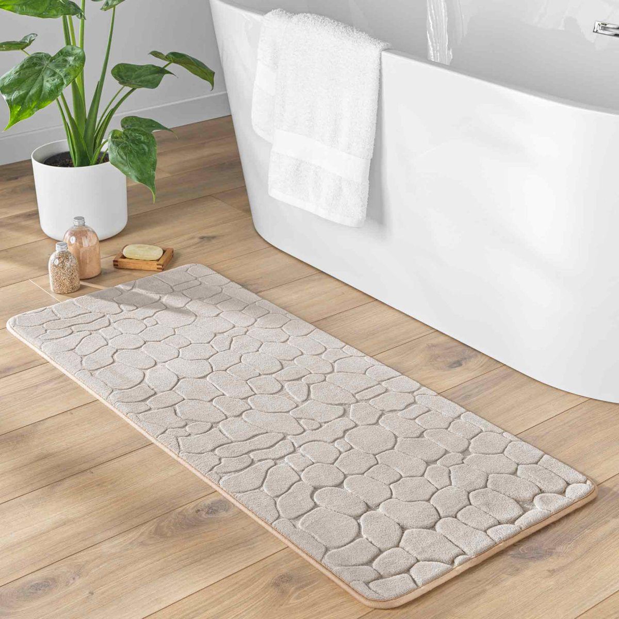 Voir la diapositive 6 : Douceur d'Intérieur Tapis de bain  ricochet  50x120cm taupe