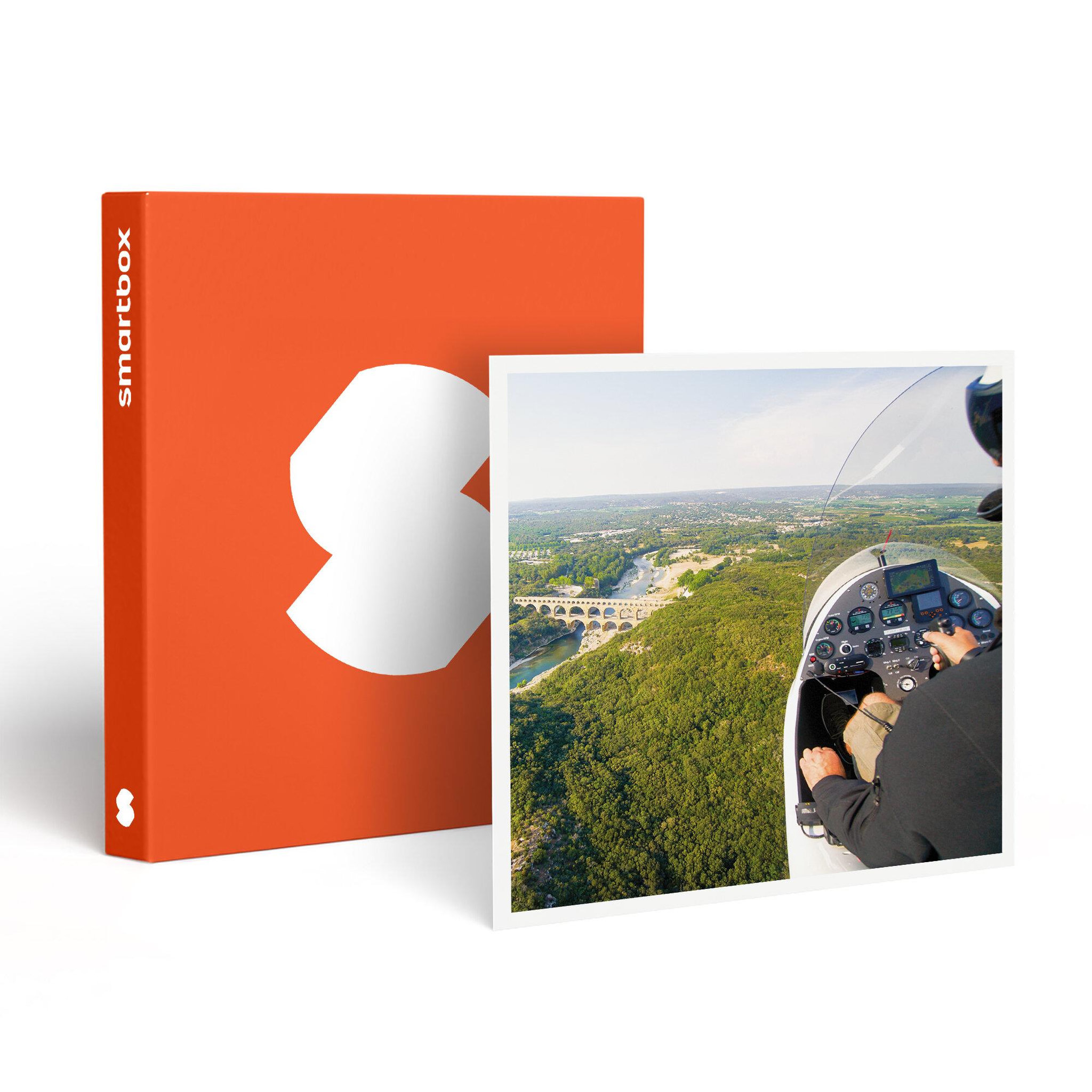 Voir la diapositive 1 : Smartbox Baptême de l'air fantastique en ULM sur le circuit du pont du Gard - Coffret Cadeau Sport & Aventure