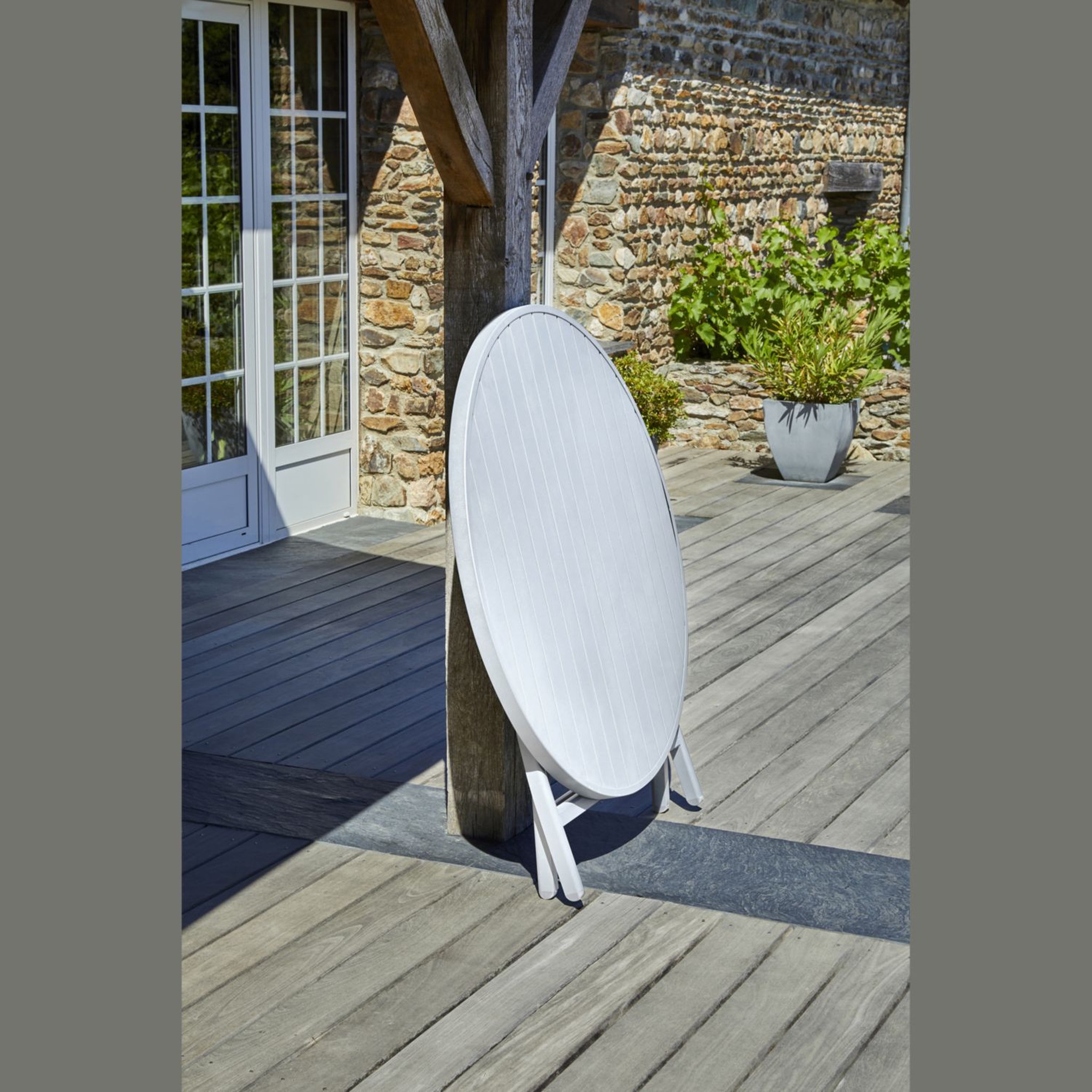 Voir la diapositive 4 : DCB GARDEN Table de jardin ronde pliante - 4/6 places - Aluminium - Gris - MARIUS