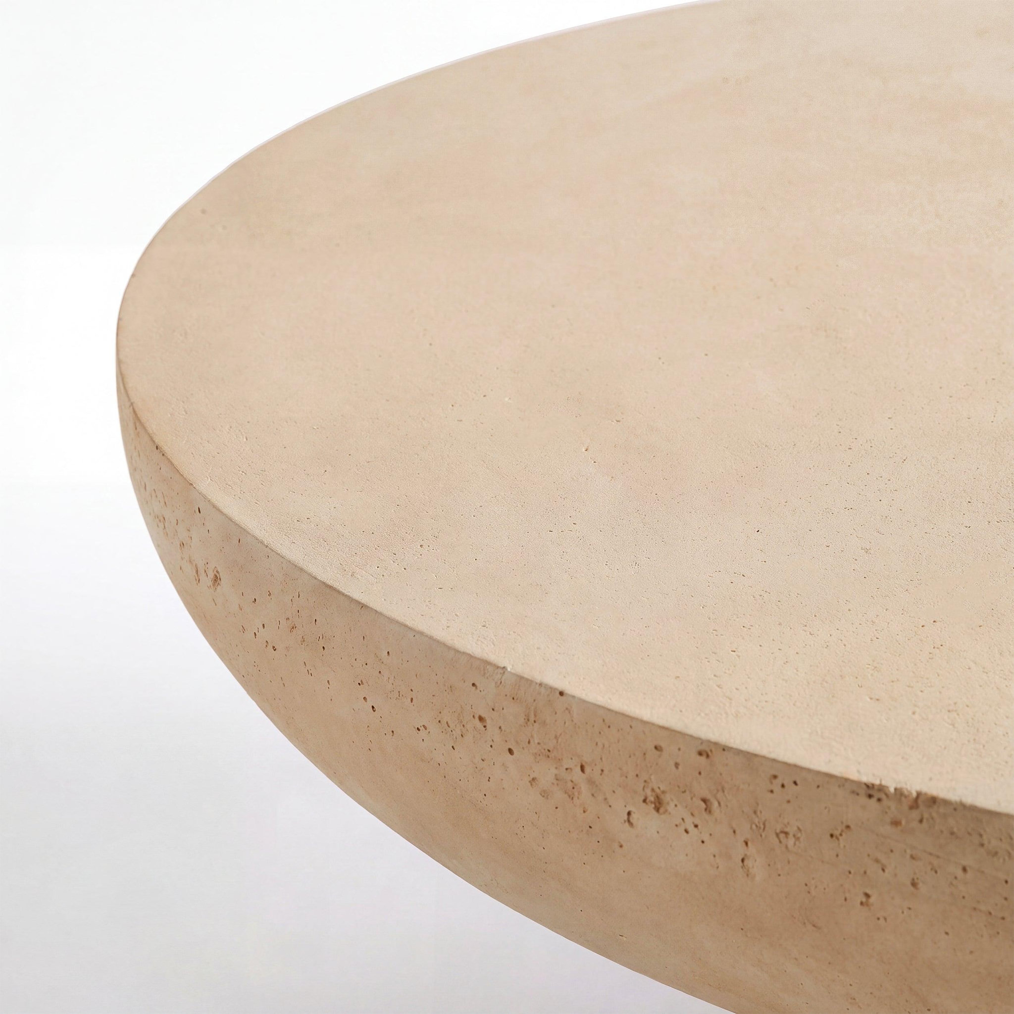 Voir la diapositive 3 : MAISON PAVANE Table basse ronde beige en fibre d'argile effet béton D90 cm-Paros