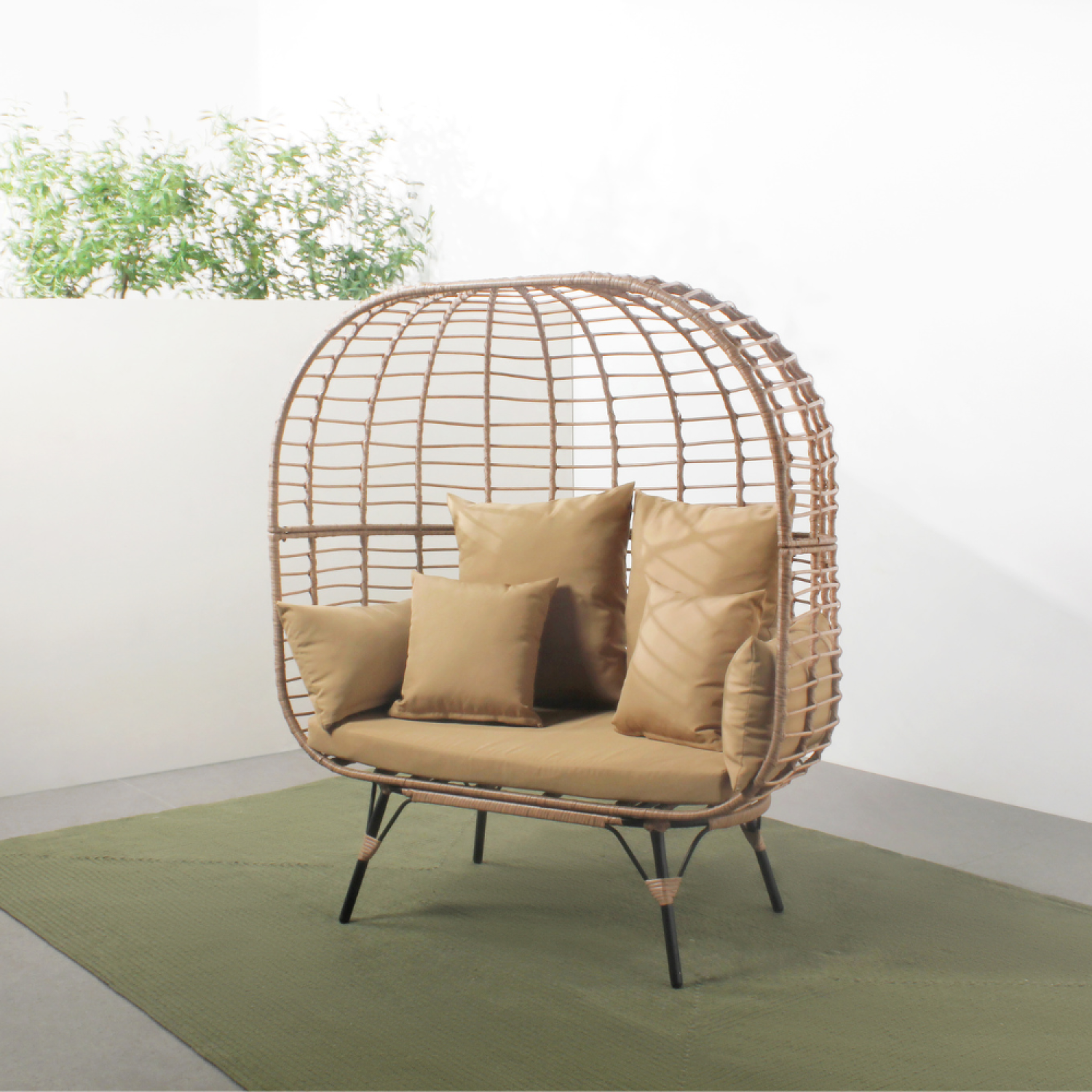 Voir la diapositive 2 : CONCEPT USINE Fauteuil sur pied 2 place en résine effet rotin JANE