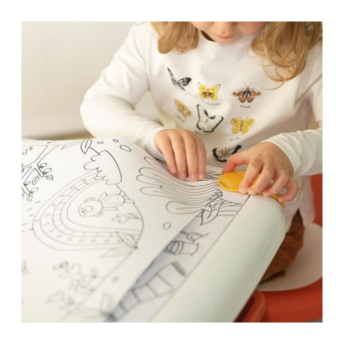 SMOBY Smoby - Recharge Coloriages pour la Kid table créative - 10 feuilles de coloriages