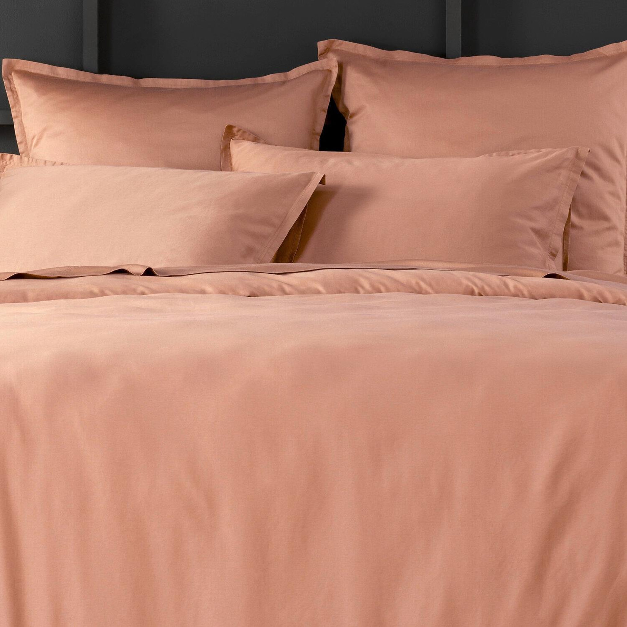 Voir la diapositive 2 : BATON ROUGE Taie d'oreiller 100% satin de coton 105 fils