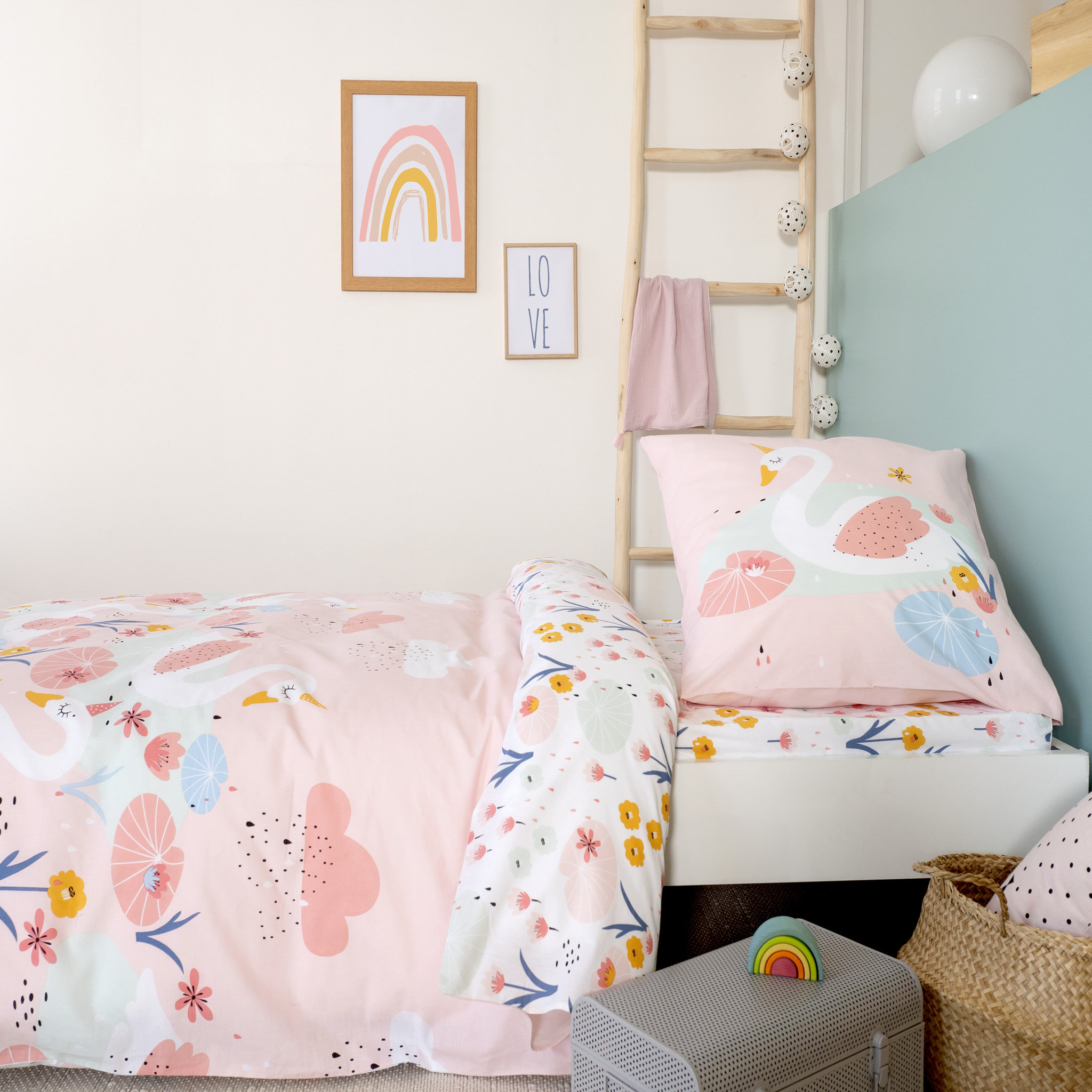COTE DECO Parure housse de couette enfant coton 57 fils CLARA. Coloris disponibles : Multicolore