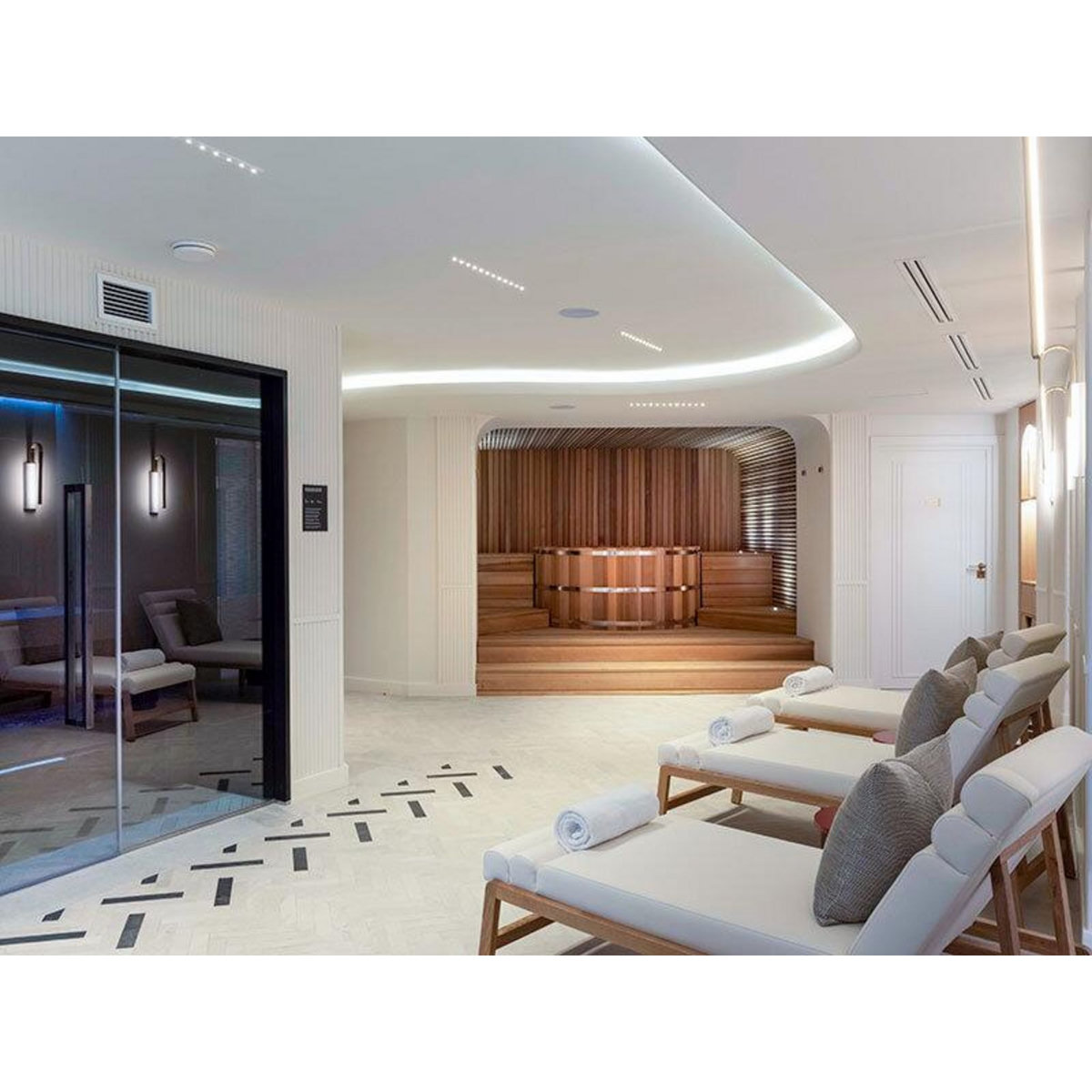 Smartbox Séjour raffiné à Strasbourg : 2 jours en hôtel 5* avec accès au spa - Coffret Cadeau Séjour