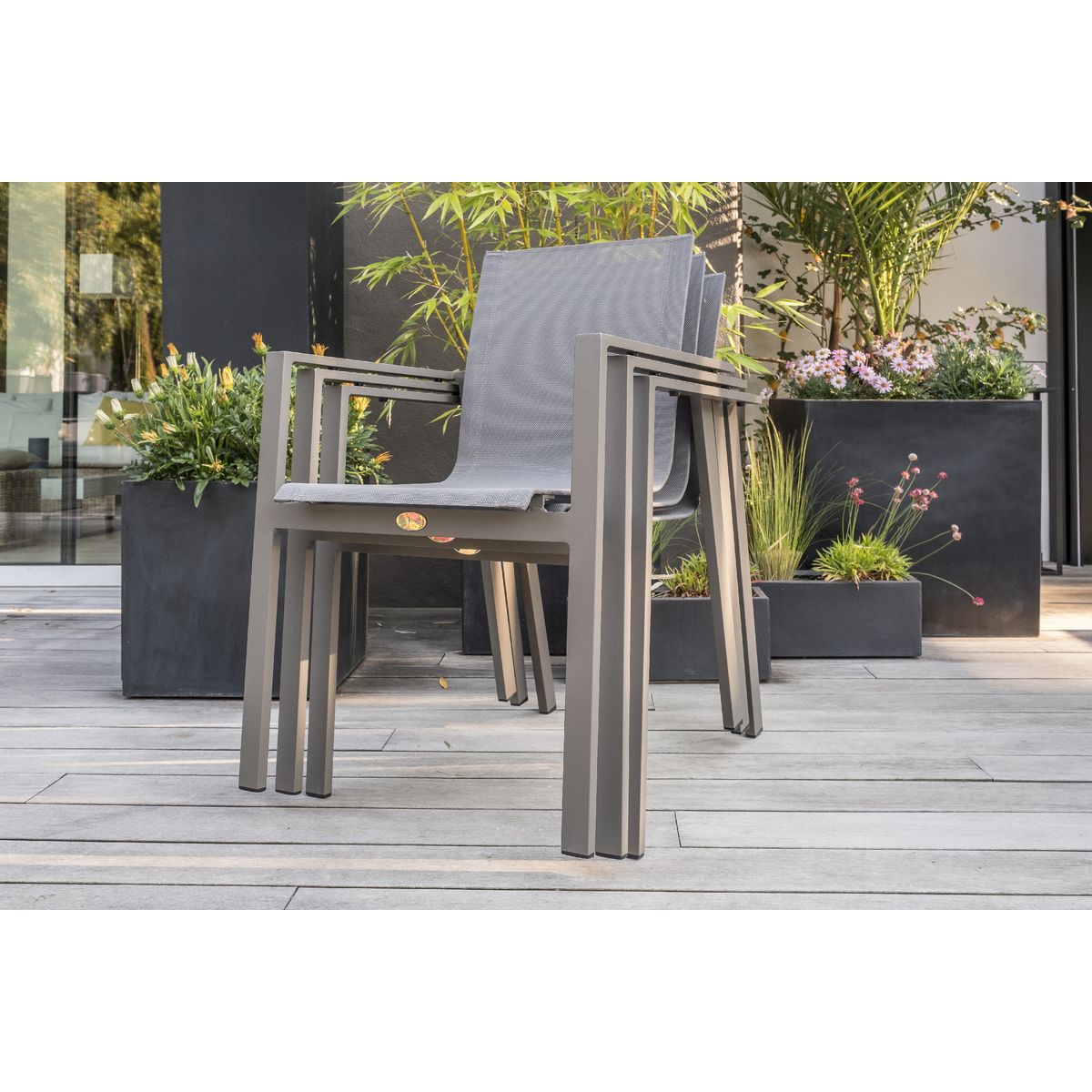 DCB GARDEN Salon de jardin 6 personnes aluminium sable ZAHARA