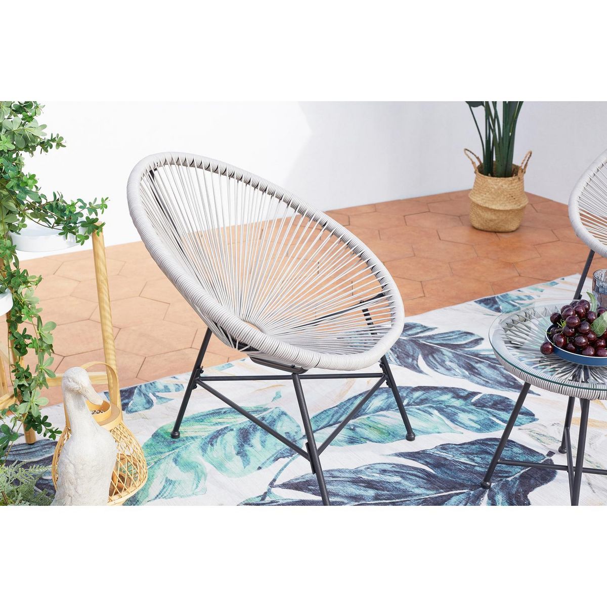 CONCEPT USINE Salon de jardin 2 fauteuils ronds et table basse gris clair ACAPULCO