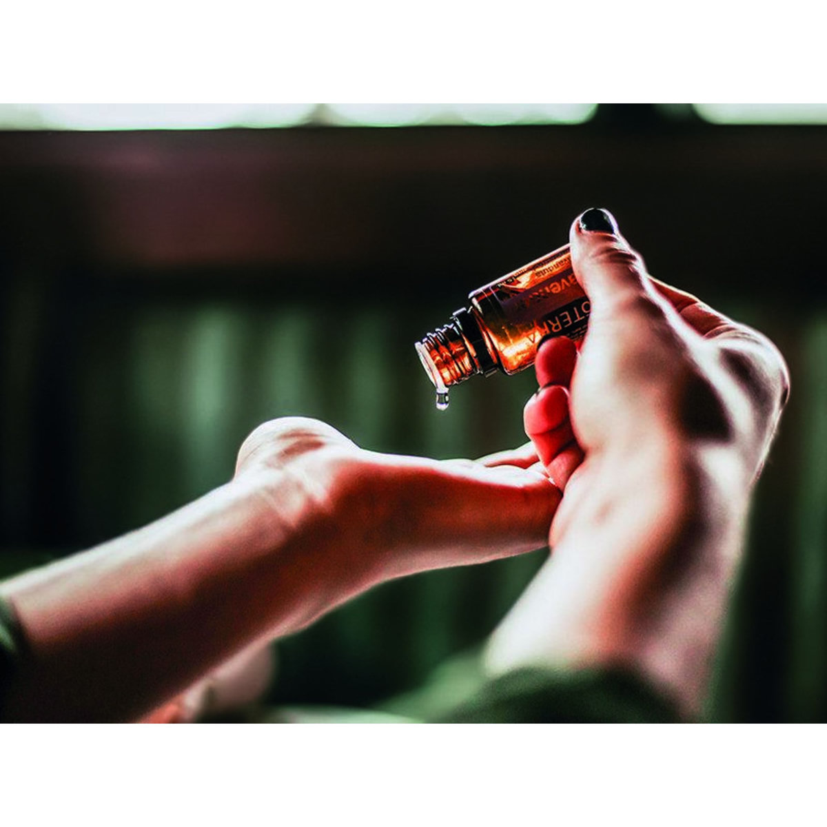 Smartbox Atelier de création de parfum pour 2 dans un appartement privé à Paris - Coffret Cadeau Multi-thèmes