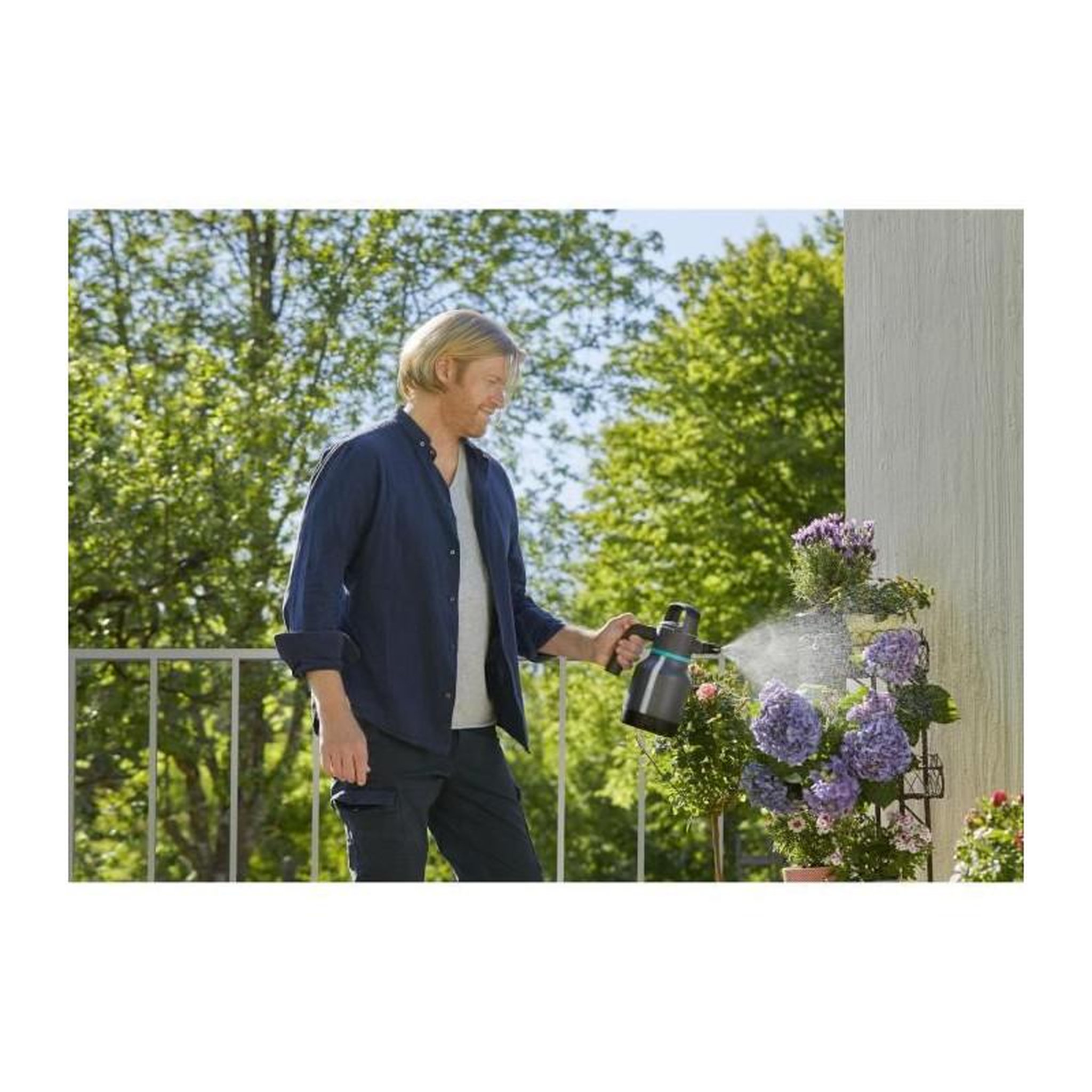 Voir la diapositive 6 : Gardena GARDENA Pulverisateur a pression prealable - Capacite 1.25L - Utilisation 360? - Indicateur de niveau integre - 11120 -20