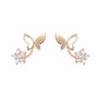 Voir la diapositive 1 : L'ATELIER D'AZUR Boucles d'Oreilles Papillons - Or Jaune et Zirconiums - Femme ou Enfant
