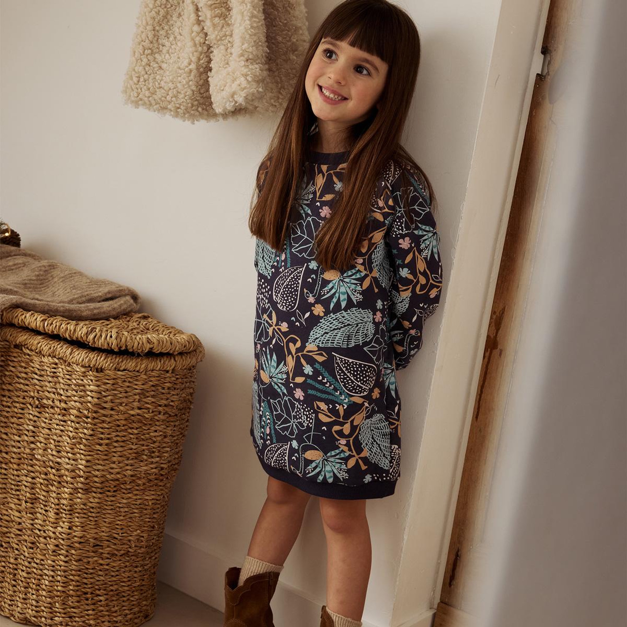 Voir la diapositive 6 : Petit Béguin Robe enfant en molleton holamuchacha
