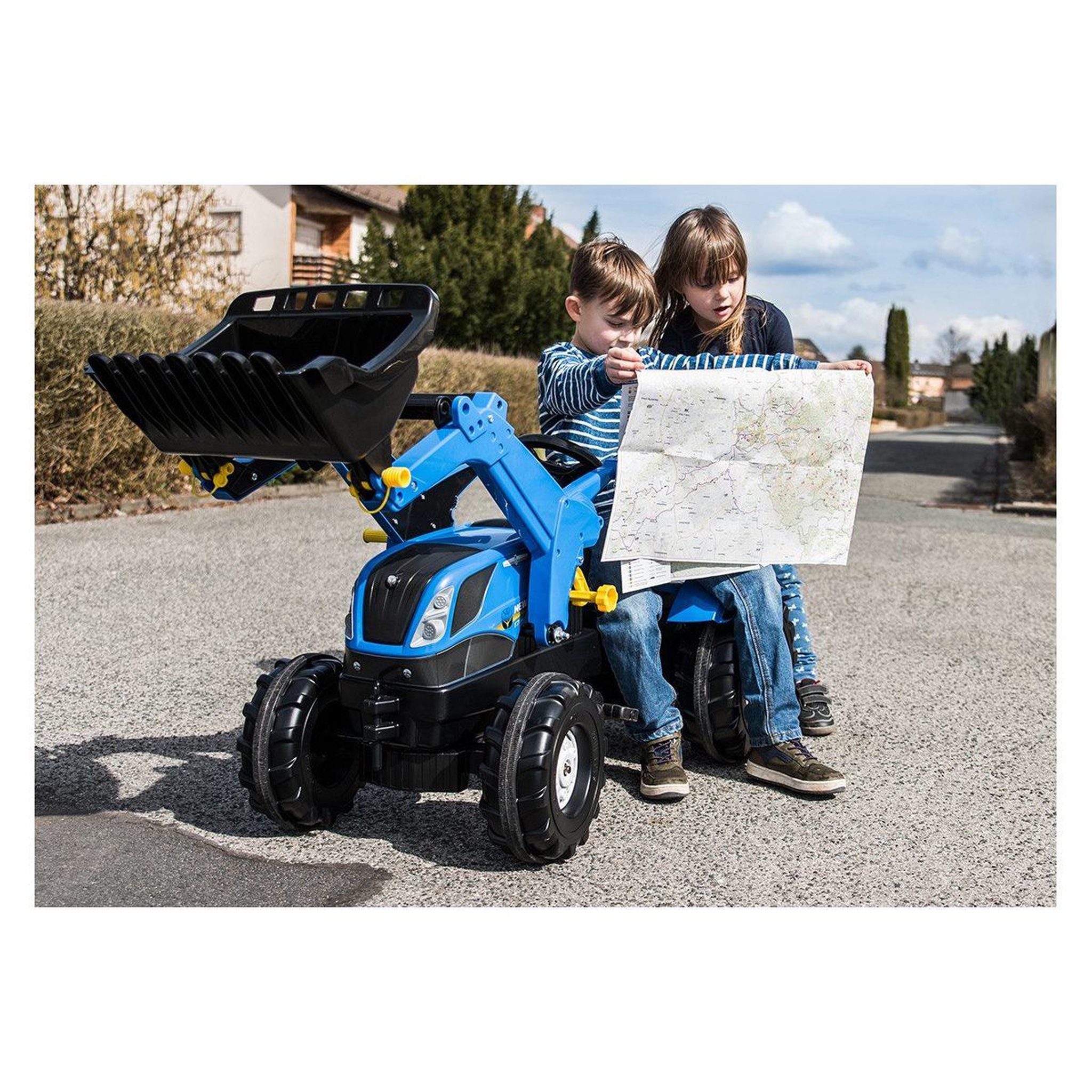 Voir la diapositive 2 : ROLLY TOYS Tracteur a pedales rollyfarmtrac new holland