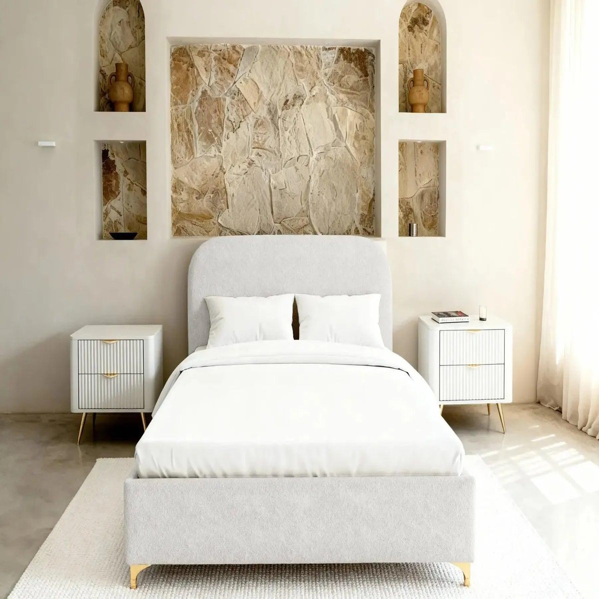 Voir la diapositive 3 : CASANOVA PARIS Charlotte - lit coffre tissu chenille