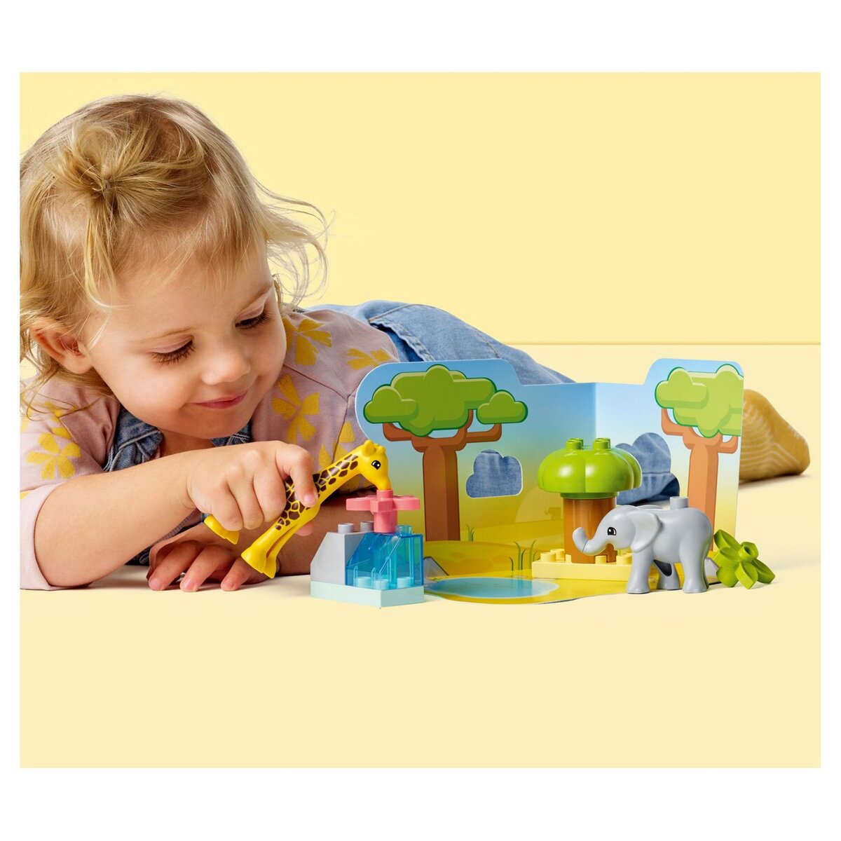 LEGO Duplo 10971 Animaux sauvages d'Afrique, Jouet sur le Safari pour Enfants de 2 Ans avec Figurines d'Éléphant et de Girafe, avec Tapis de Jeu