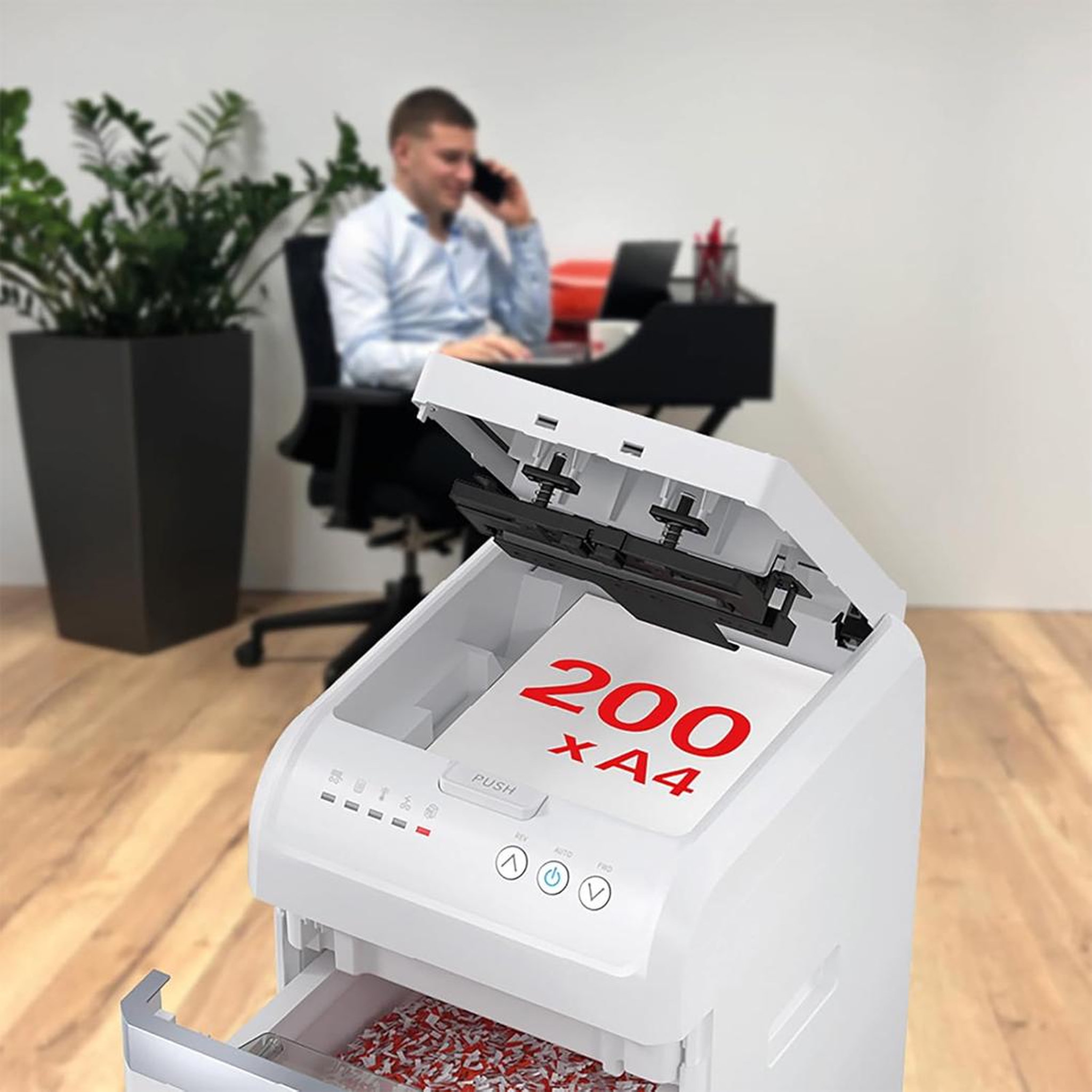 Voir la diapositive 2 : Hsm Destructeur de documents 200 feuilles coupe en particules 4x12mm - 1035111