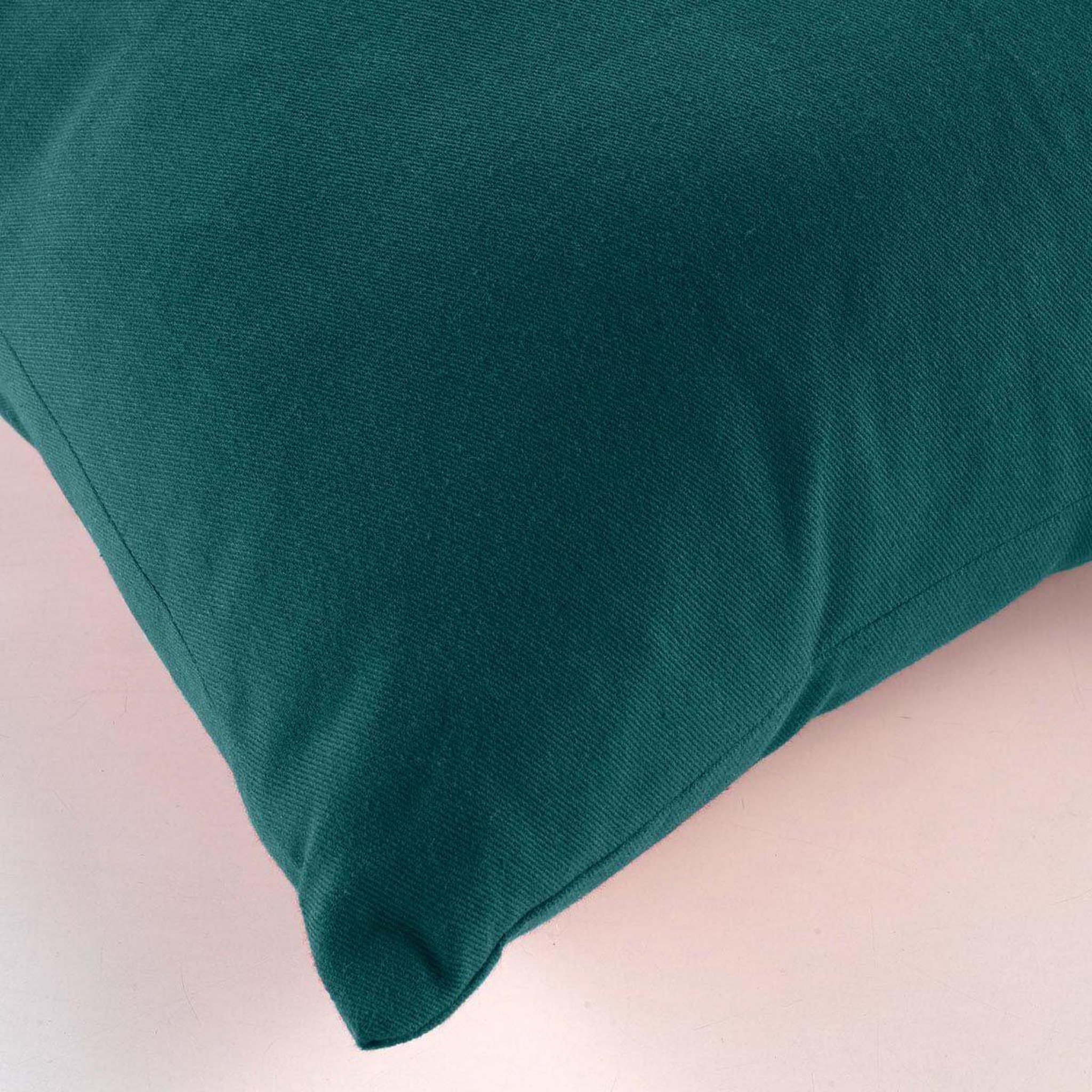 Voir la diapositive 2 : Douceur d'Intérieur Coussin déco  twily  45x45cm emeraude
