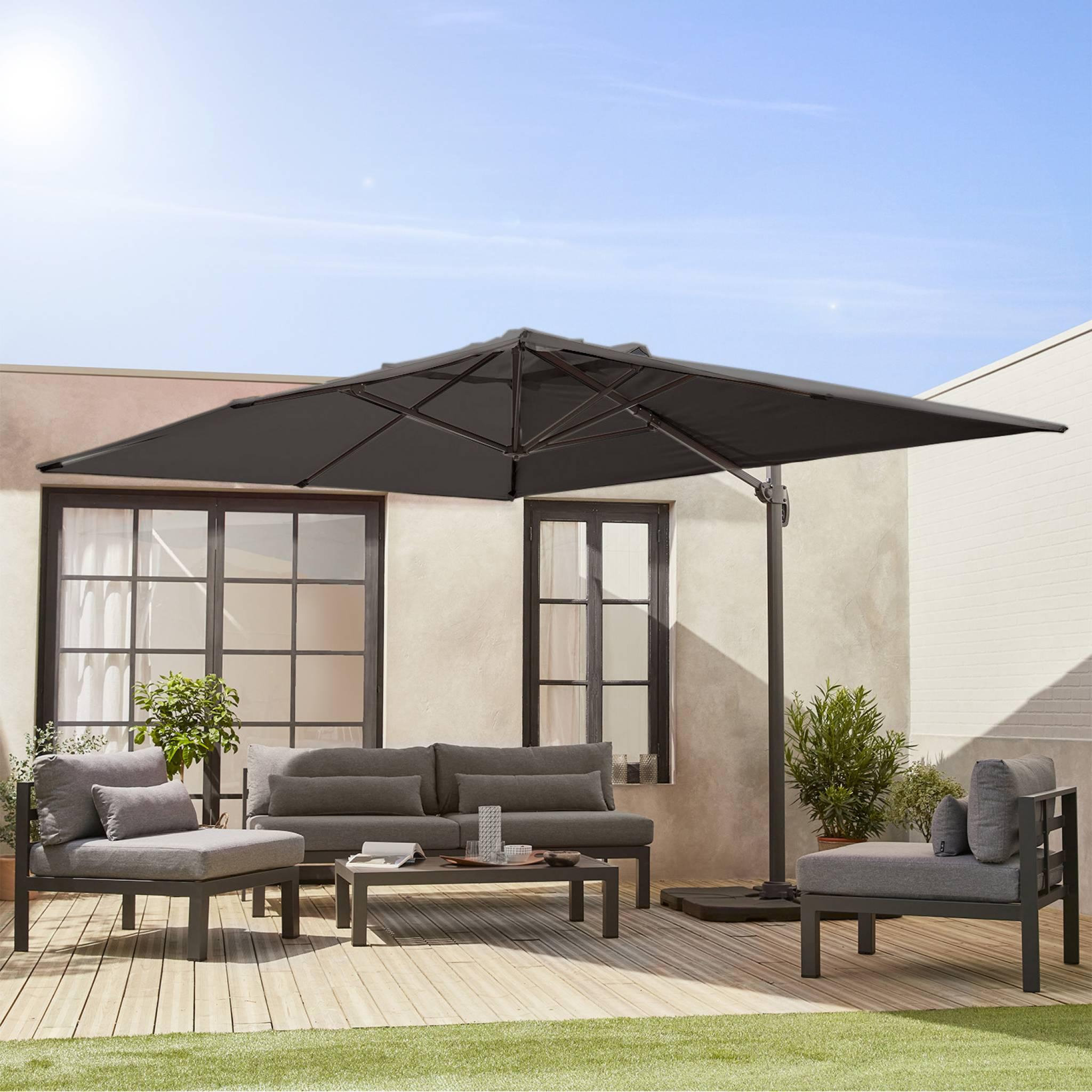 Voir la diapositive 2 : SWEEEK Parasol déporté rectangulaire 3x4 m - Wimereux - Parasol excentré inclinable dans 6 positions, rotatif à 360° + dalles à lester 50x50cm