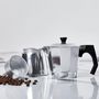 Voir la diapositive 2 : ESSENTIEL B Cafetière italienne 6 Tasses