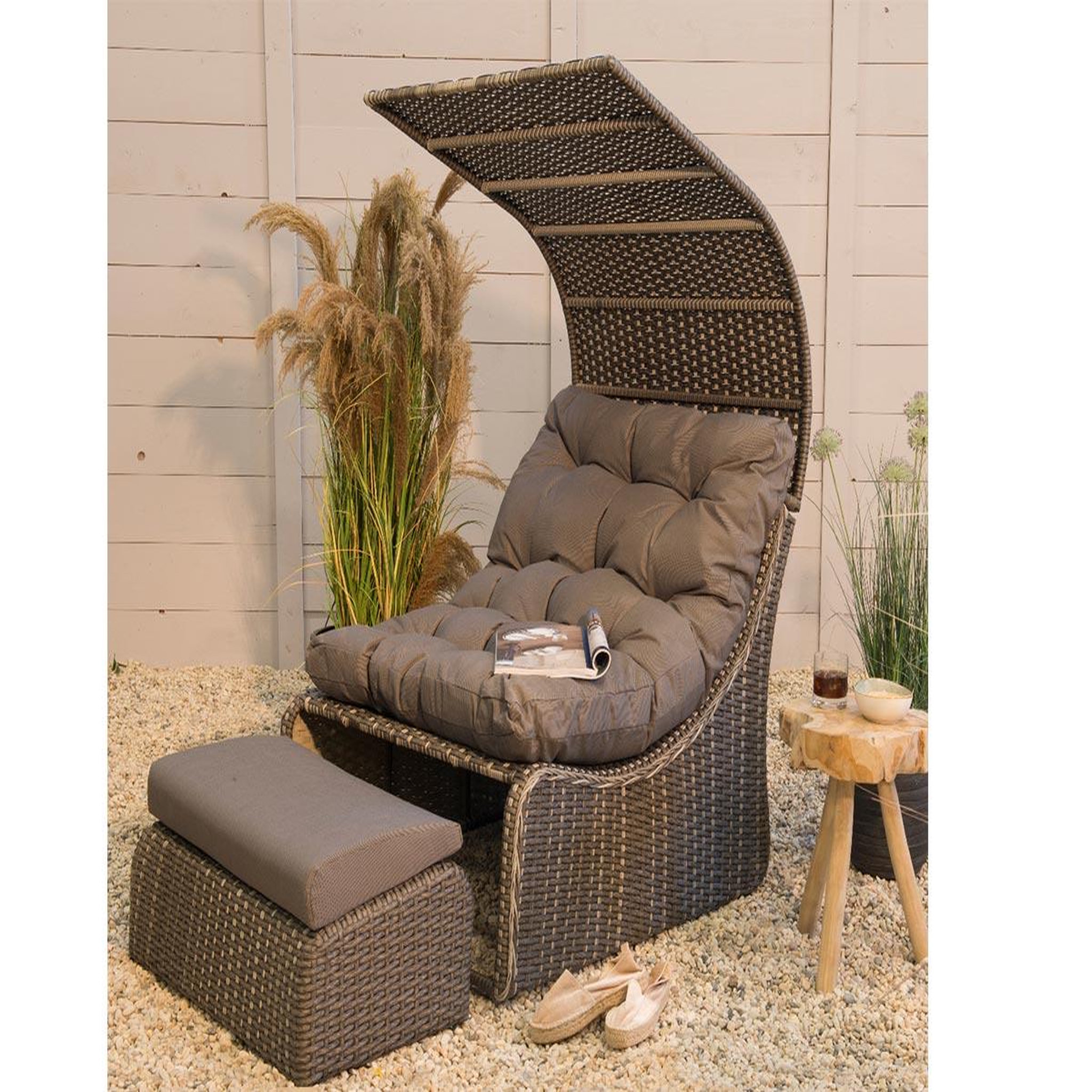 Voir la diapositive 2 : JARDIDECO Lit extérieur pour jardin en résine tressée taupe Siesta - Jardideco