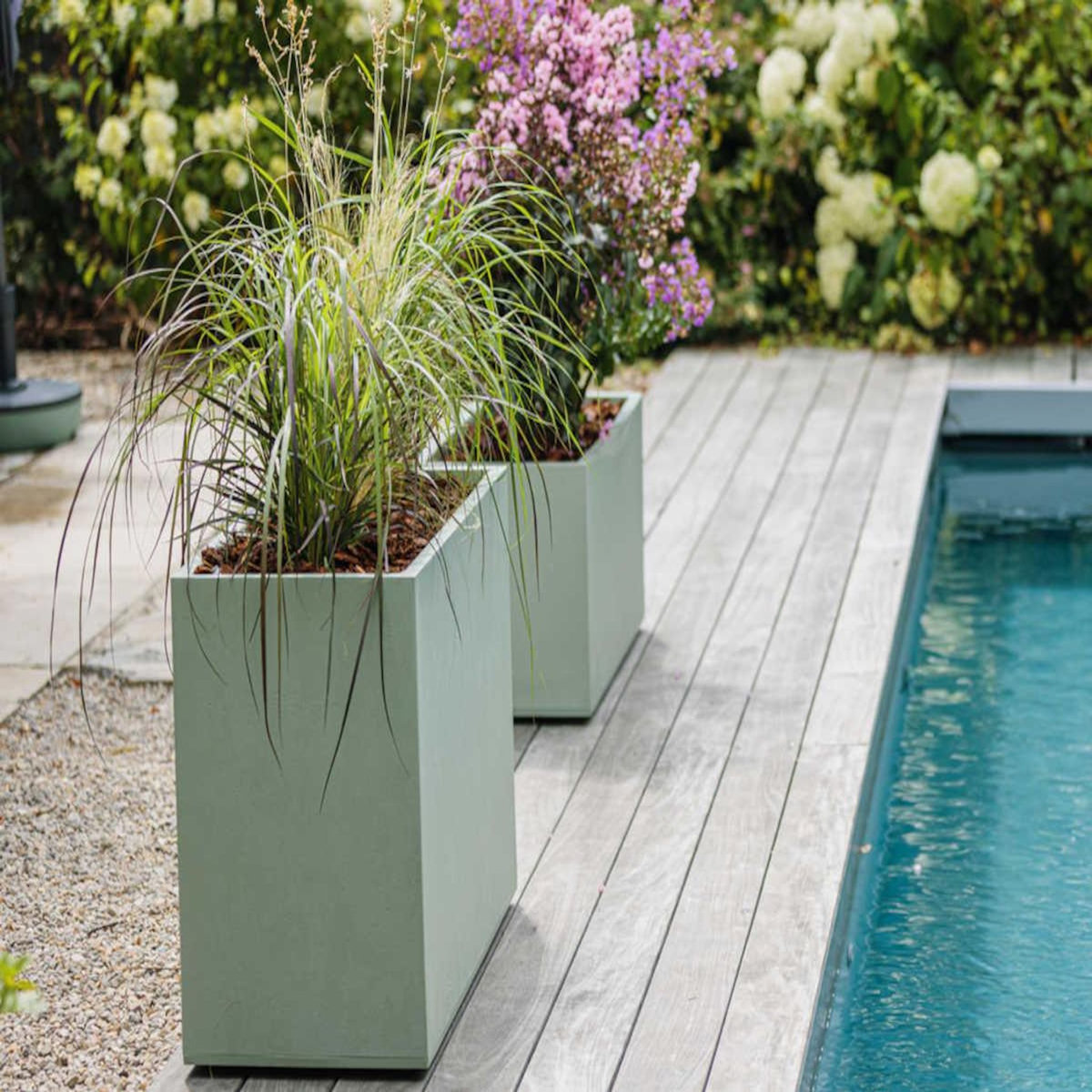 Eda Jardinière Muret Basalt Décor béton 98 L - Vert amande - Eda