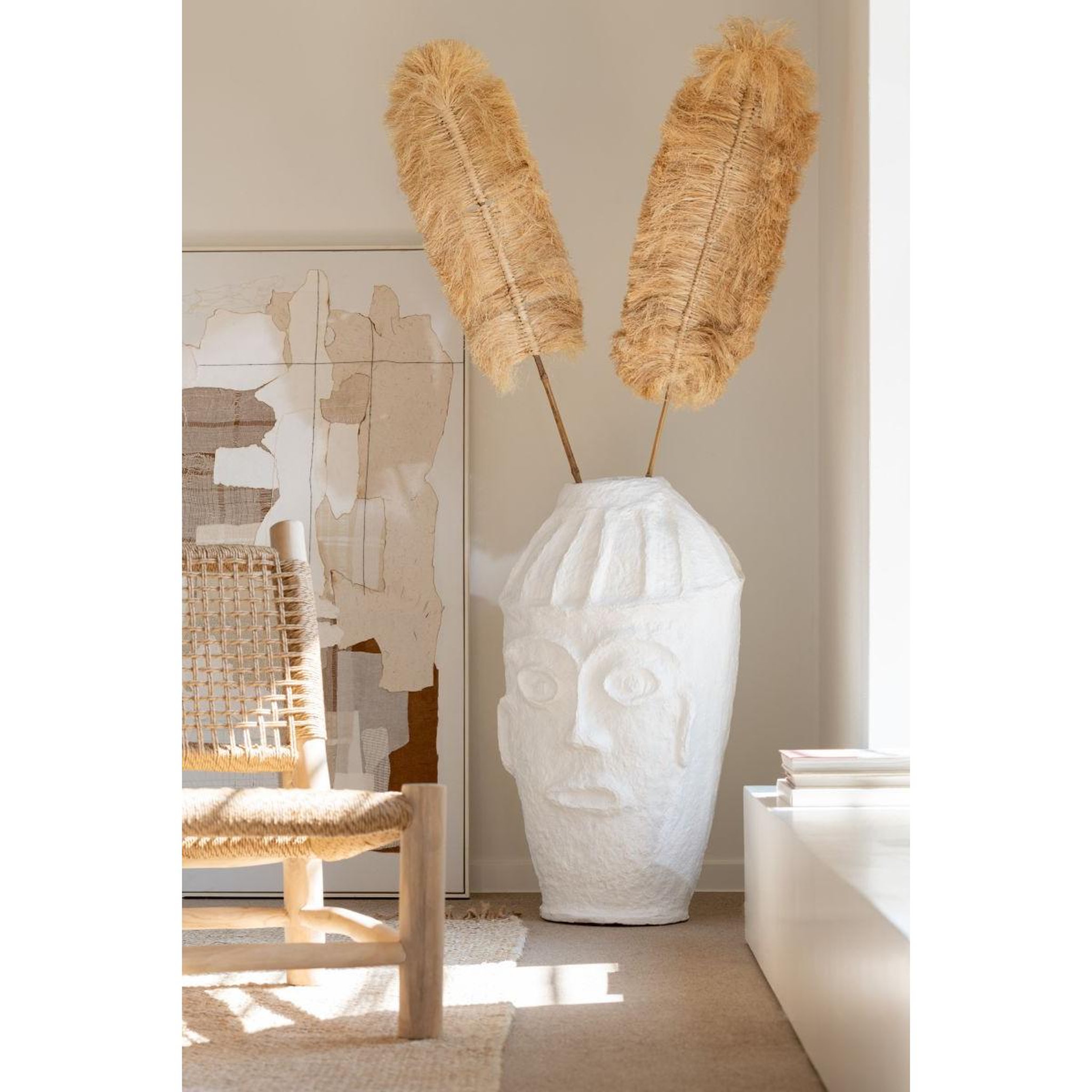 Voir la diapositive 3 : J-LINE Pot déco en papier mâché  face  95cm blanc