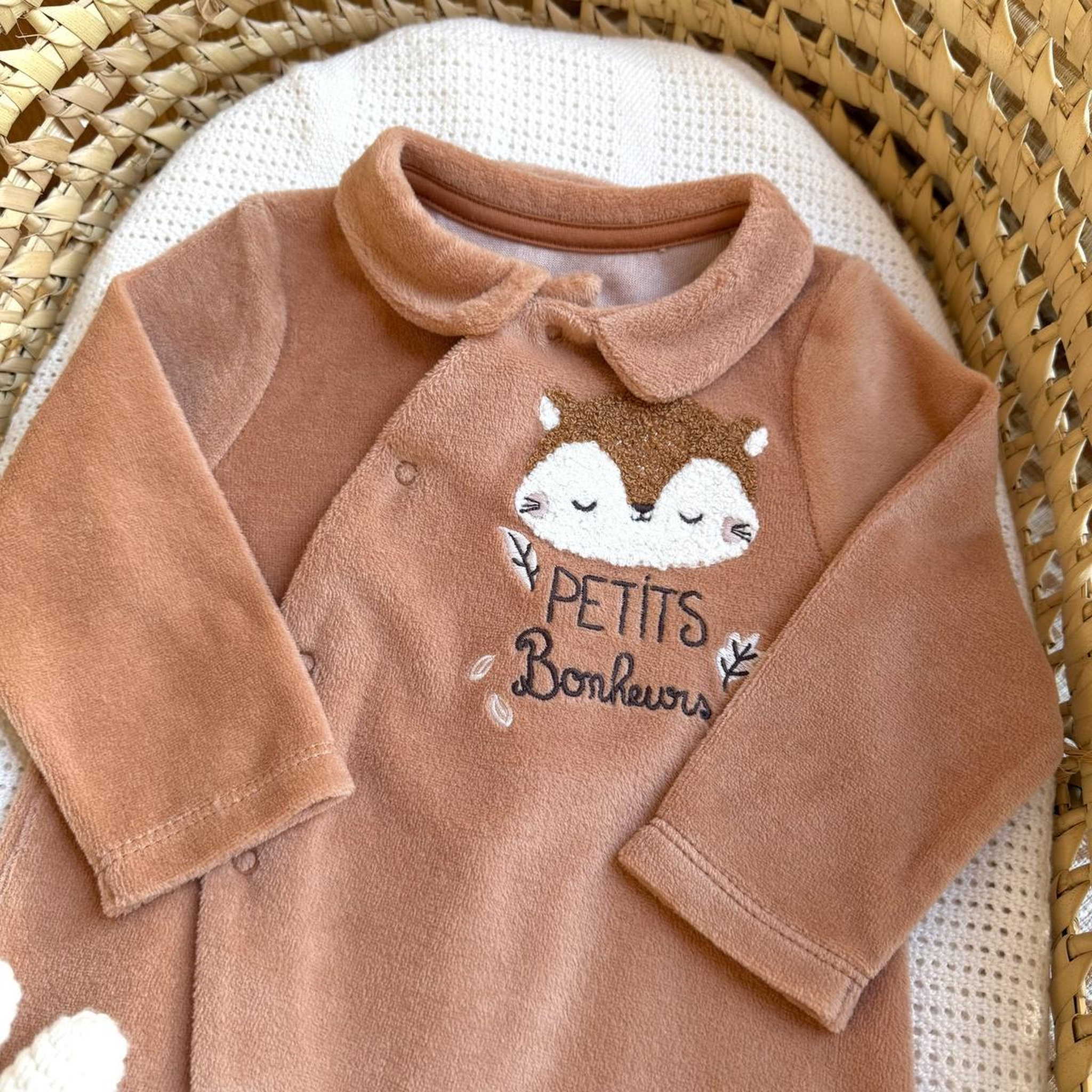 Voir la diapositive 4 : PETIT BEGUIN Pyjama bébé en velours côtelé caramel