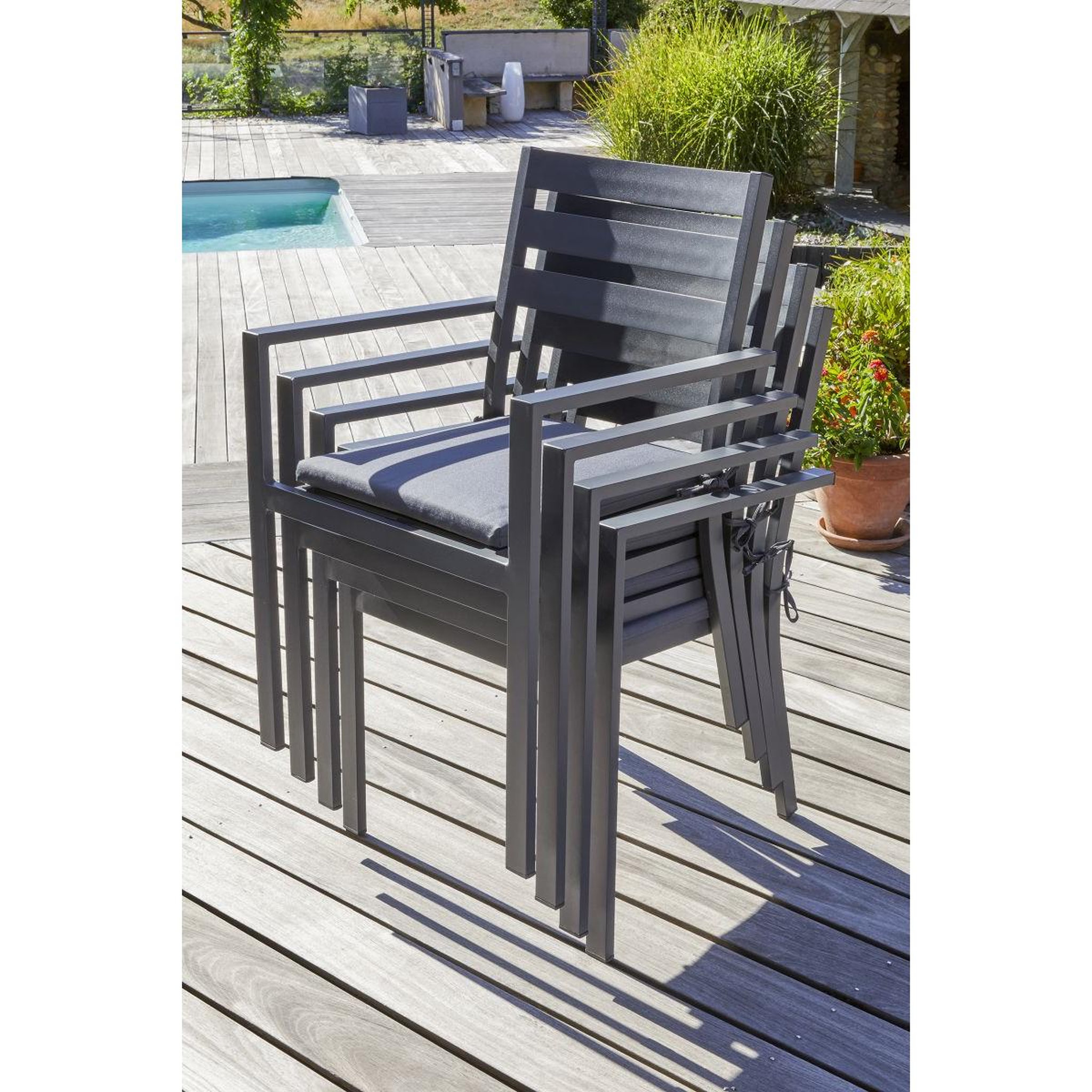 Voir la diapositive 3 : DCB GARDEN Ensemble Table de jardin Extensible & 8 Fauteuils  Pelosa  145-199cm Gris Anthracite