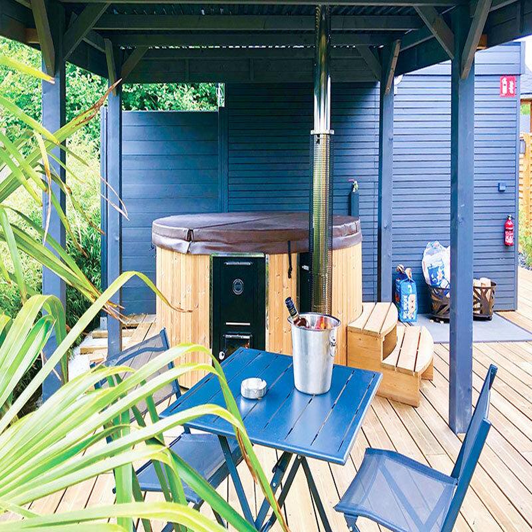 Voir la diapositive 4 : Smartbox Escapade de 2 jours en suite avec spa privatif et champagne dans la baie de Saint-Brieuc - Coffret Cadeau Séjour