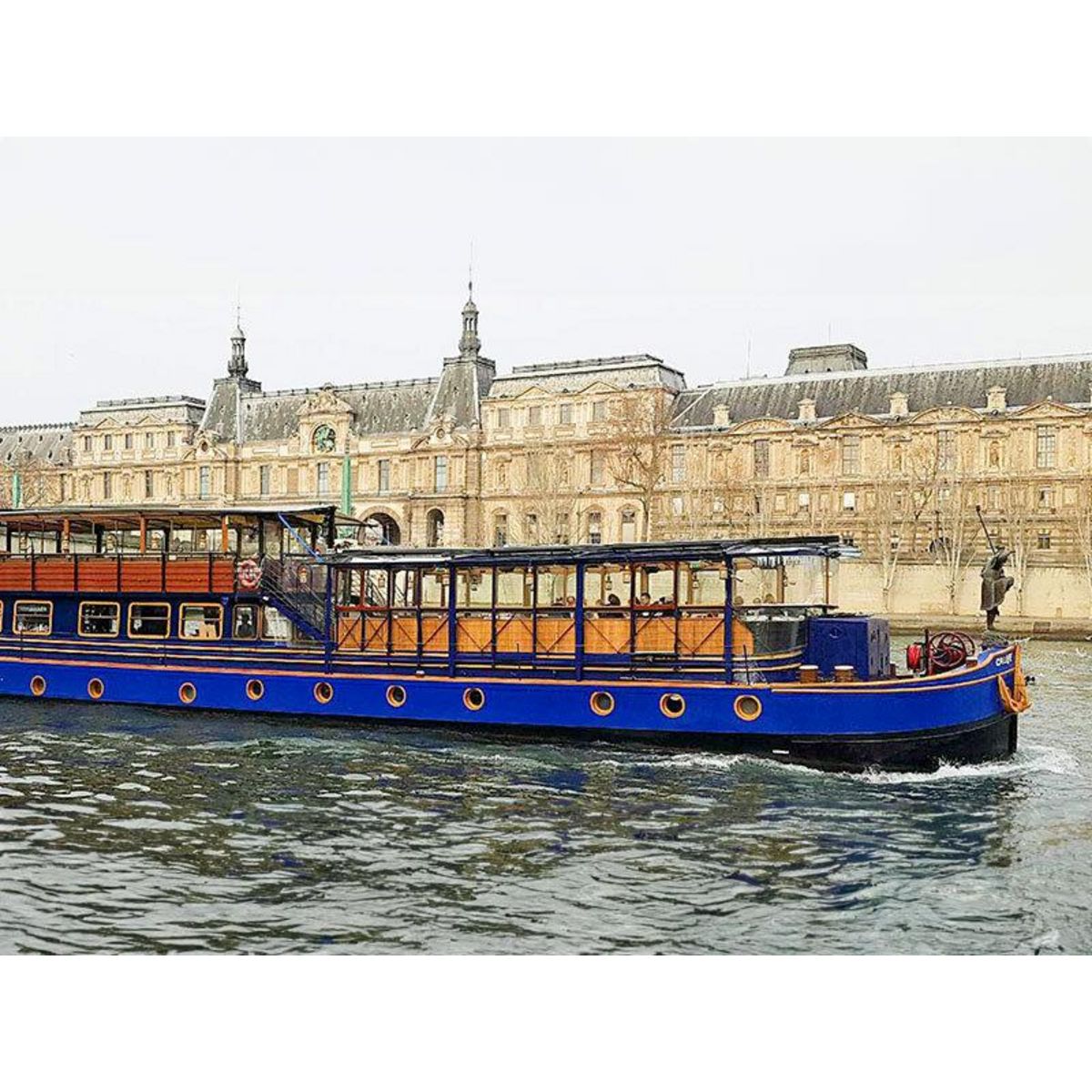 Smartbox 2h de croisière sur la Seine avec déjeuner gastronomique 2 plats - Coffret Cadeau Gastronomie