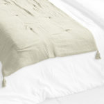 Home collection Edredon 100% gaze de coton. Coloris disponibles : Gris, Vert