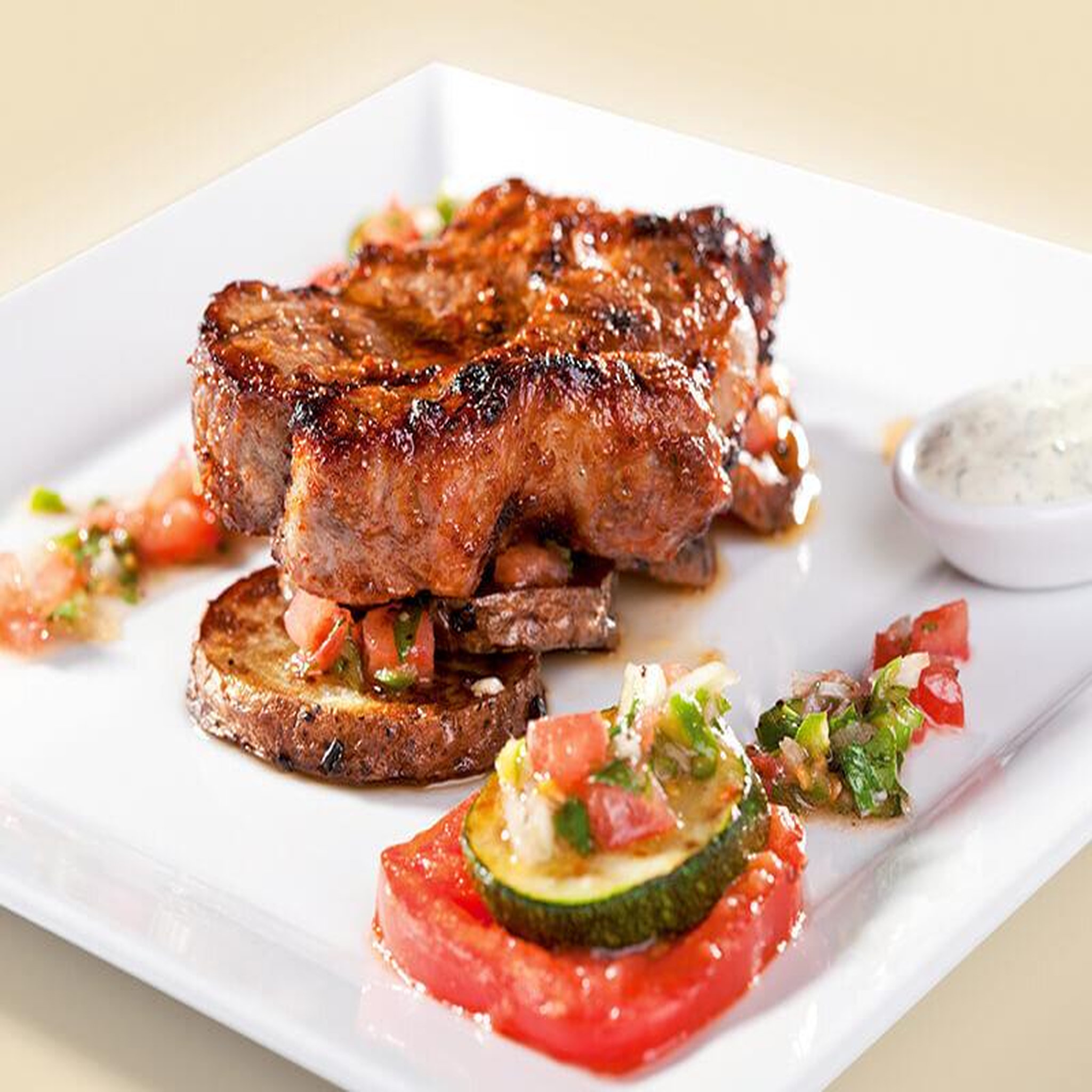 Voir la diapositive 2 : Smartbox Dîner gourmand avec boisson à une table exquise en bretagne - coffret cadeau gastronomie