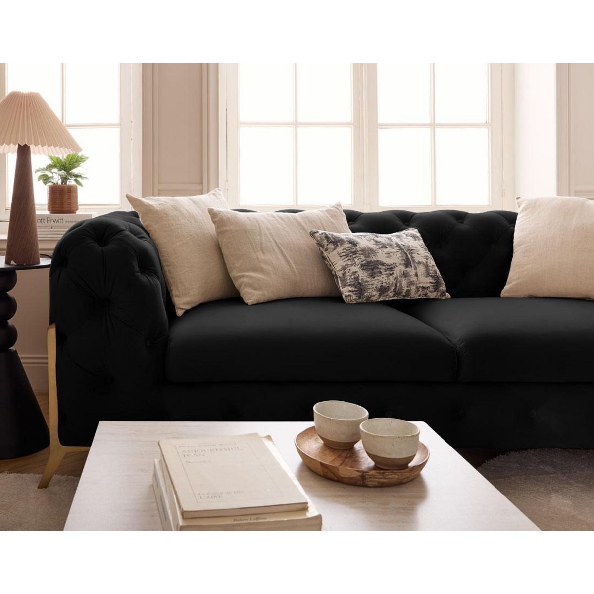 LISA DESIGN Camden - canapé 3 places chesterfield en velours - pieds en métal doré